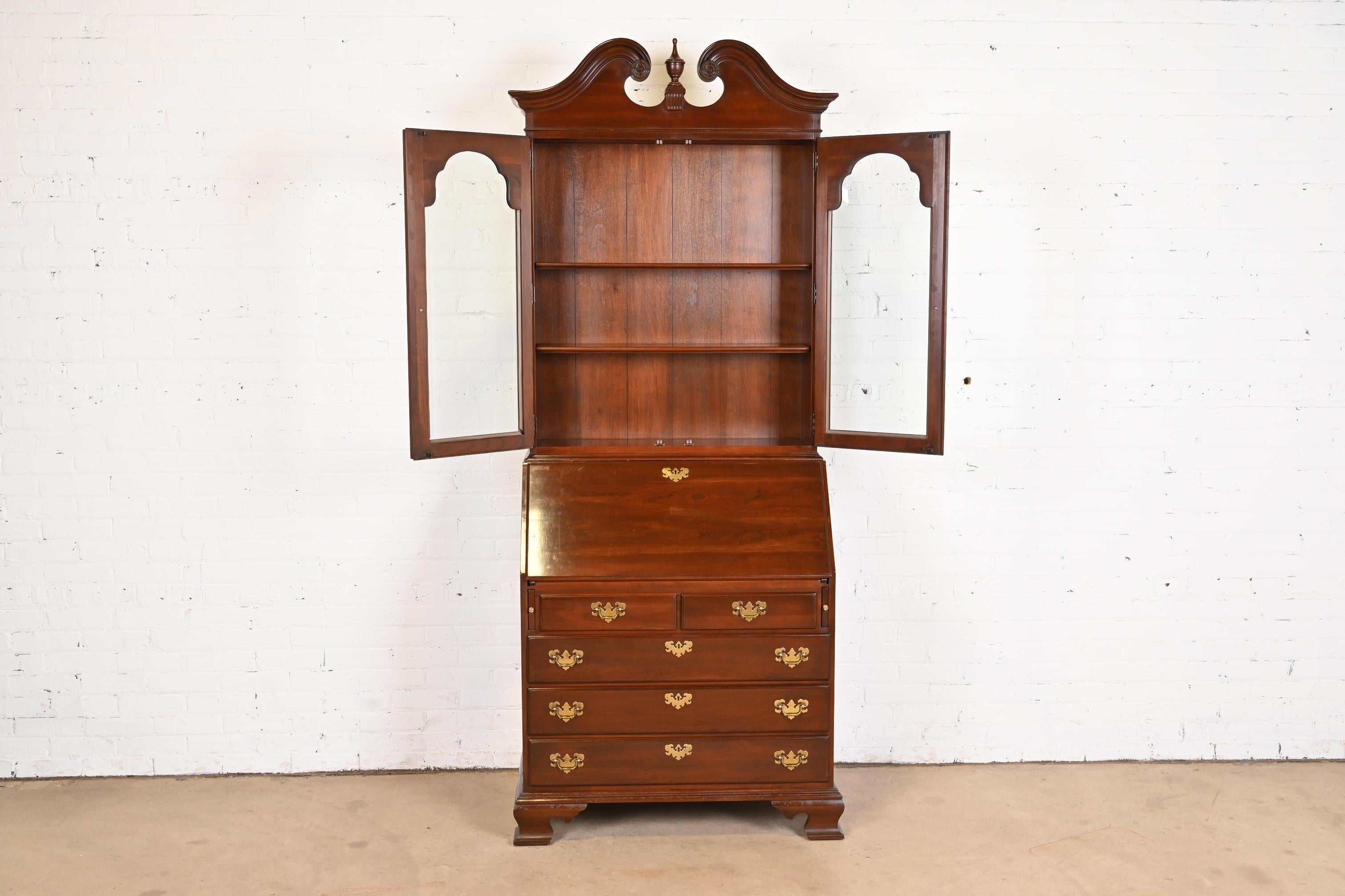 Georgian Cherry Wood Drop Front Secretary Desk With Bookcase Hutch For Sale 3