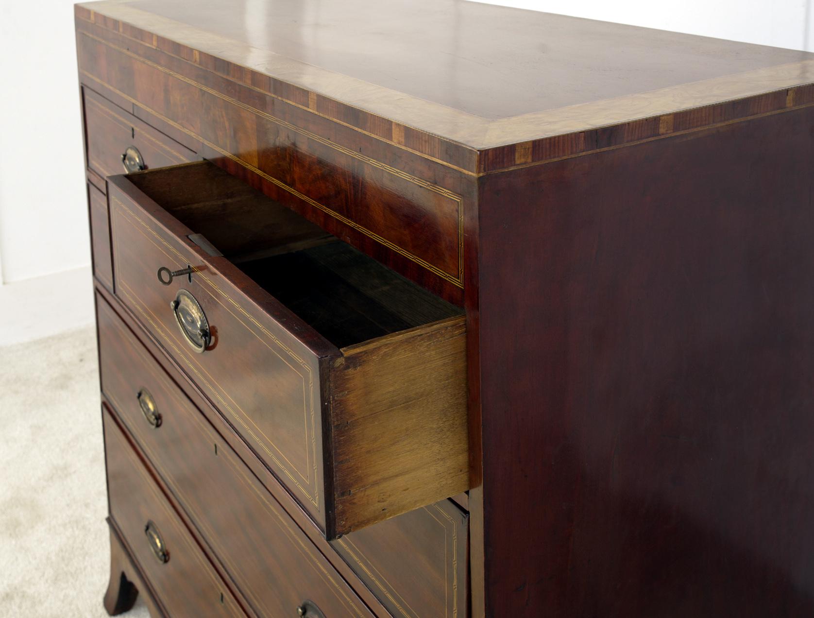 Georgian Chest Drawers Mahogany Satinwood Banding 1820 For Sale 4