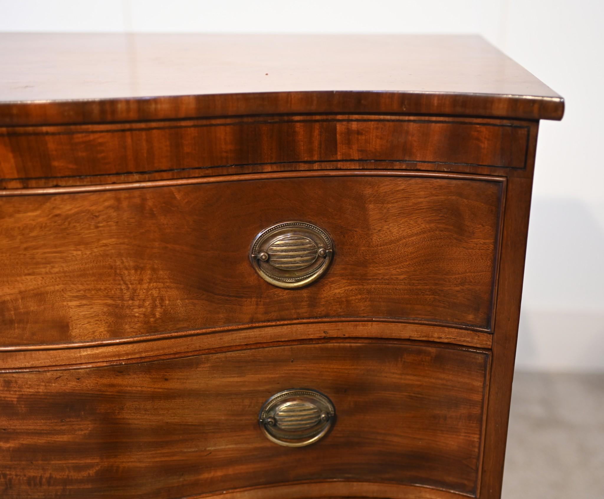 Georgian Chest of Drawers Bow Front Mahogany Commode 4