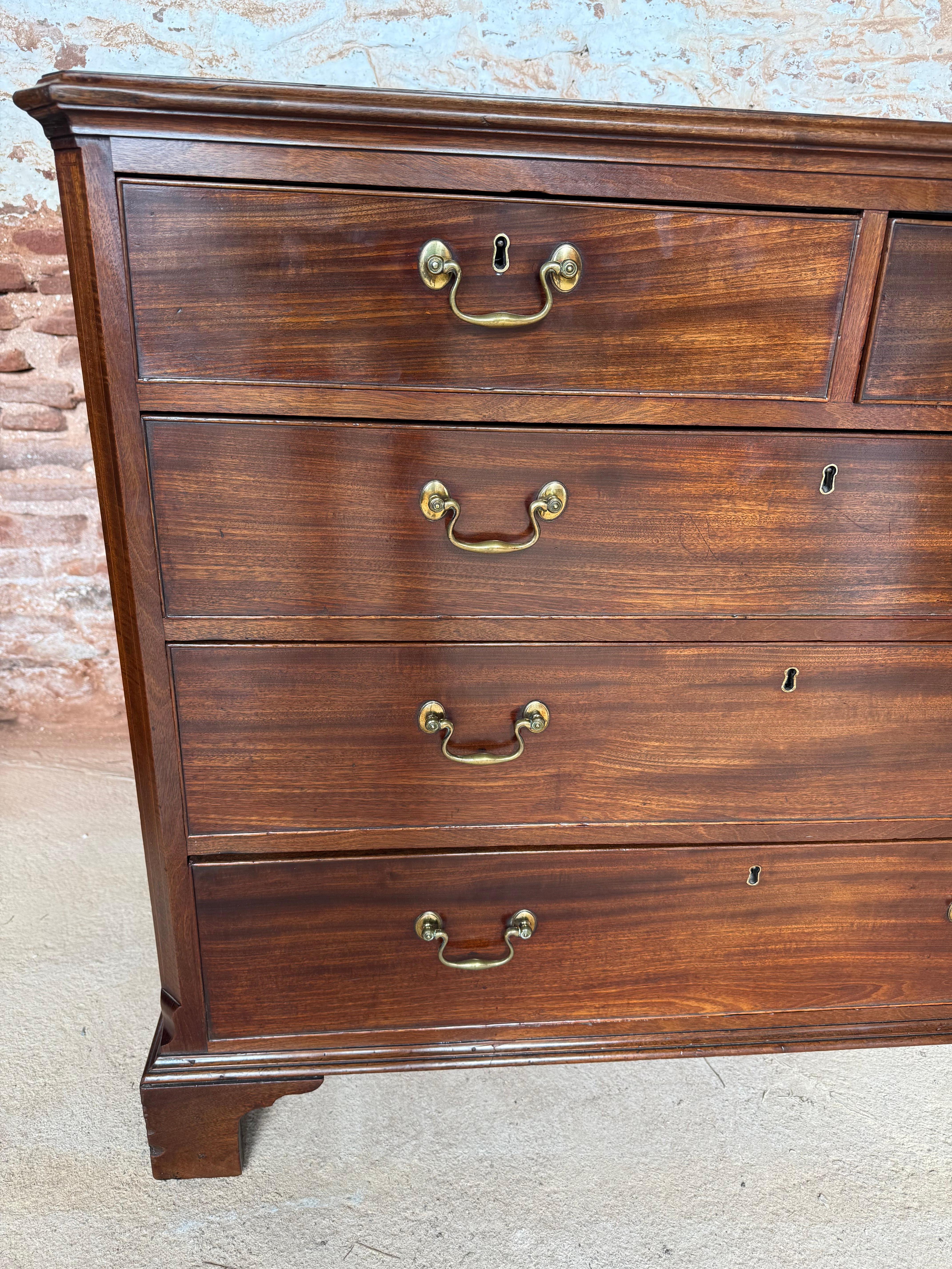 Georgian chest of drawers 6