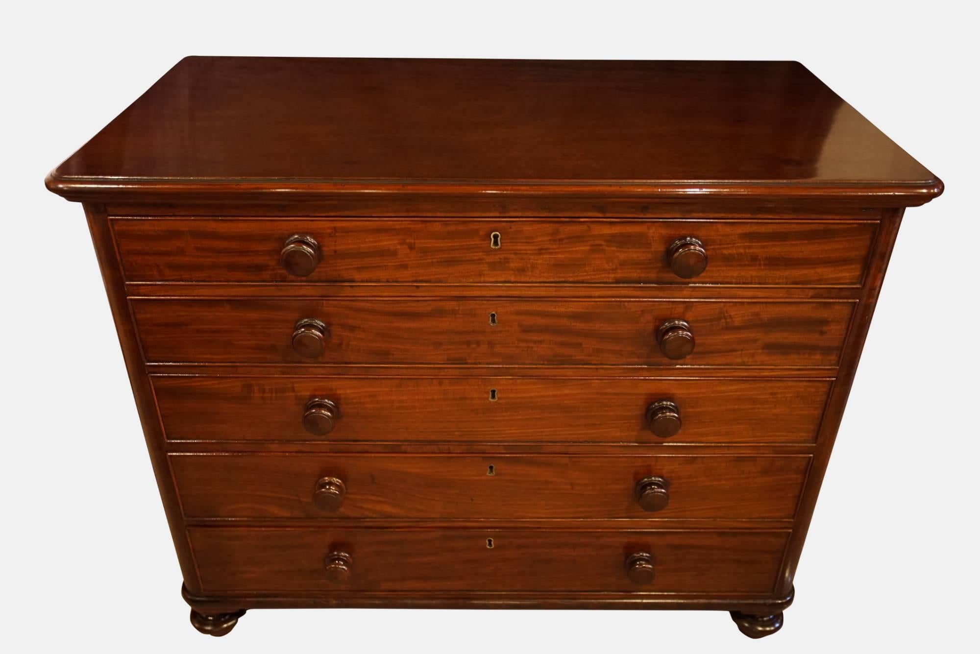 Georgian Chest of Drawers 3