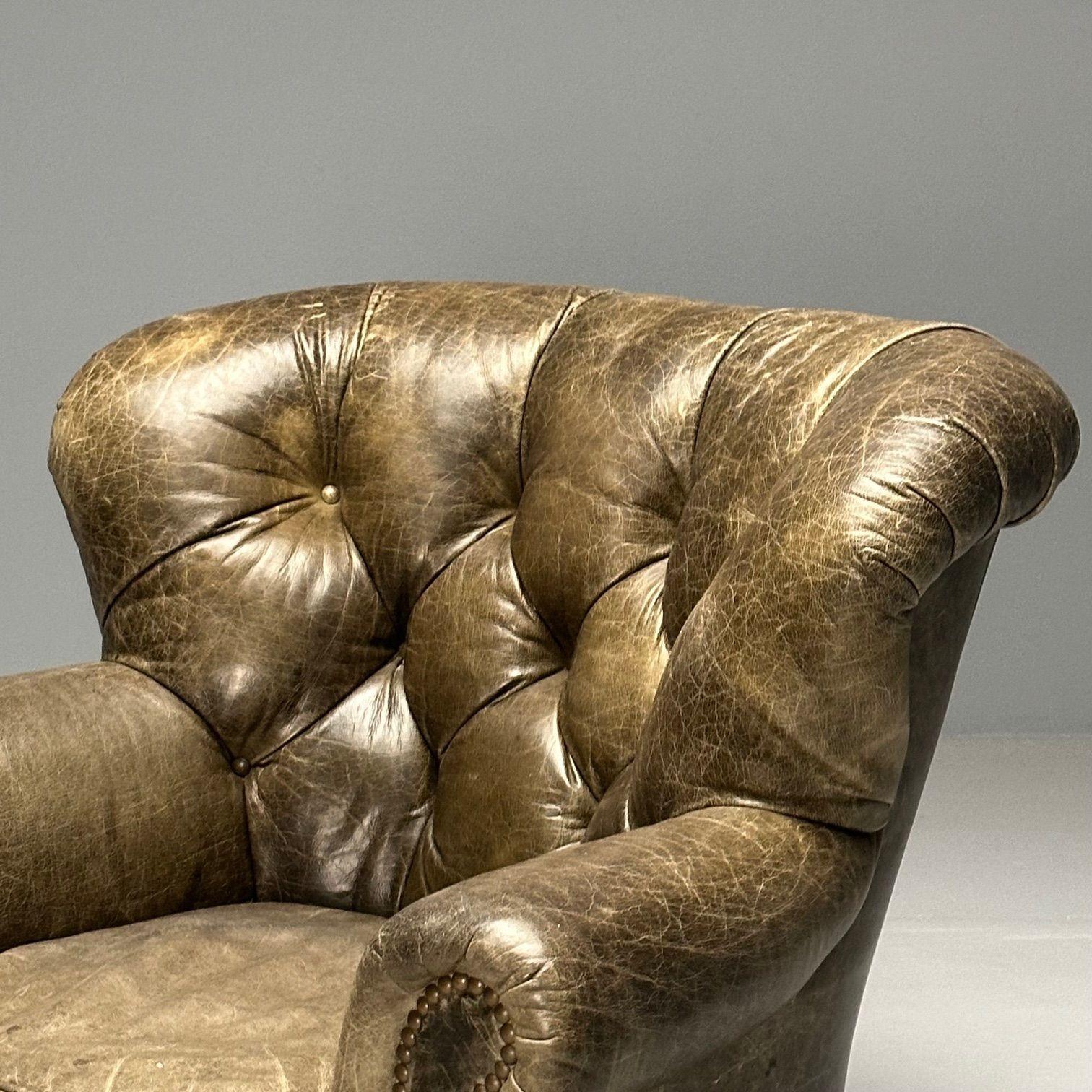 Cuir Chaise longue surdimensionnée géorgienne, Chesterfield, cuir vert touffeté en vente