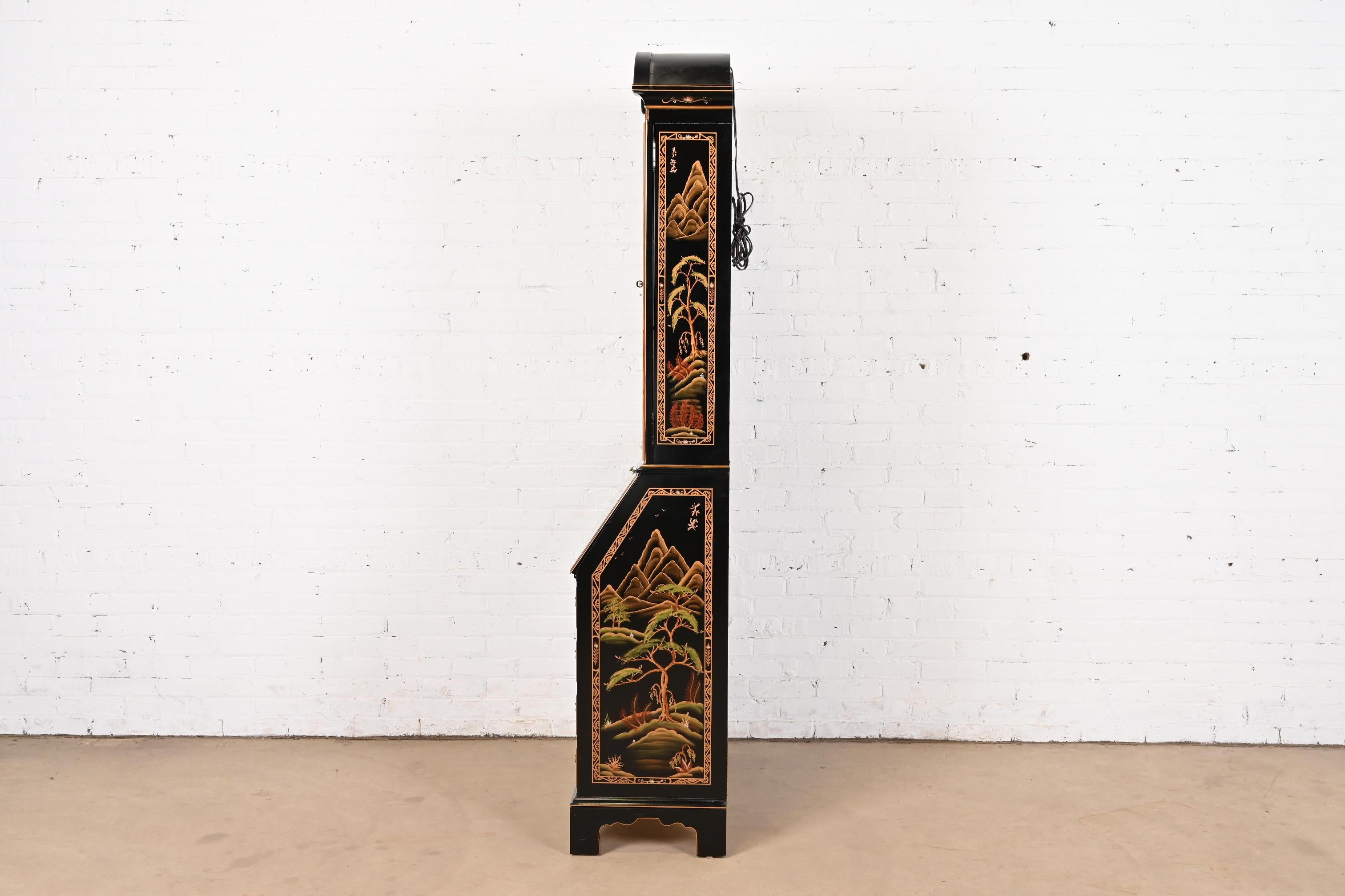 Georgianischer Chinoiserie-Schreibtisch mit schwarzem Lack und handgemalter Tropfenfront im Angebot 4