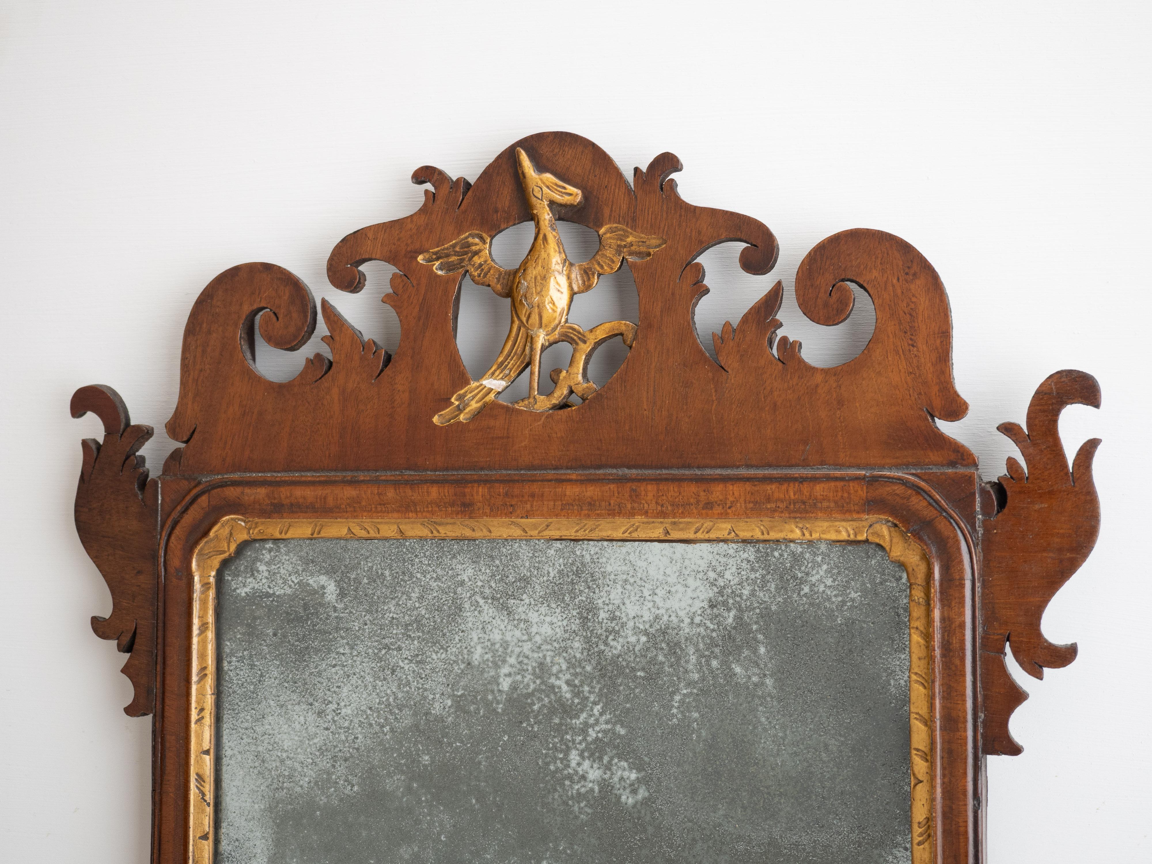 Specchio da parete Chippendale georgiano in mogano con traforo e uccello Ho-Ho dorato, 1760 ca. in vendita 7