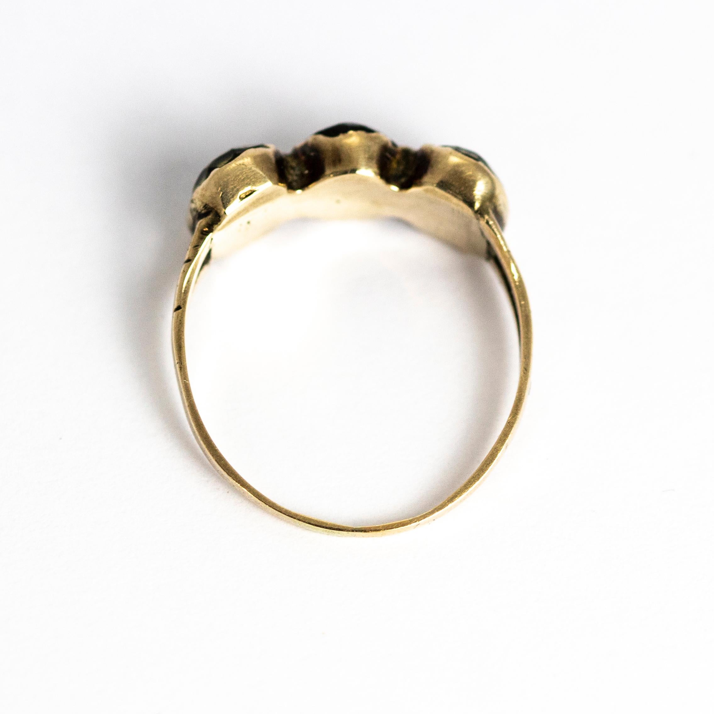 Georgian Chrysophrase and 12 Carat Gold Three-Stone Ring 3