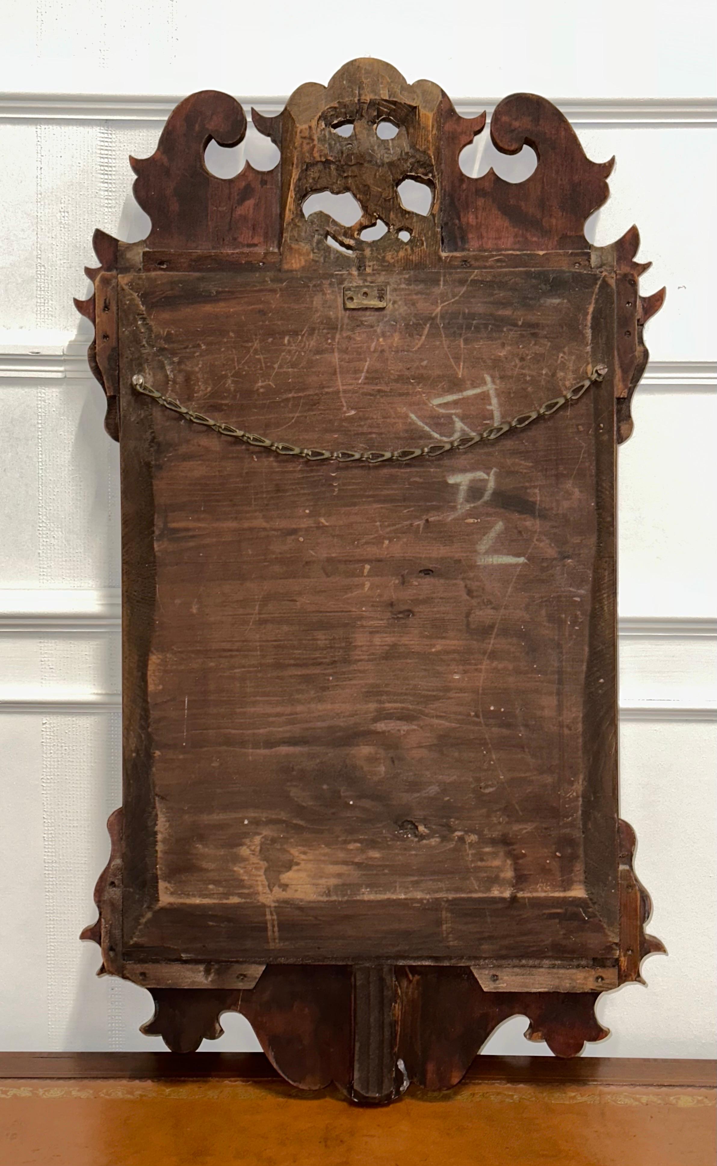 Georgian circa 1760 Thomas Chippendale Phoenix Giltwood Mirror For Sale 2