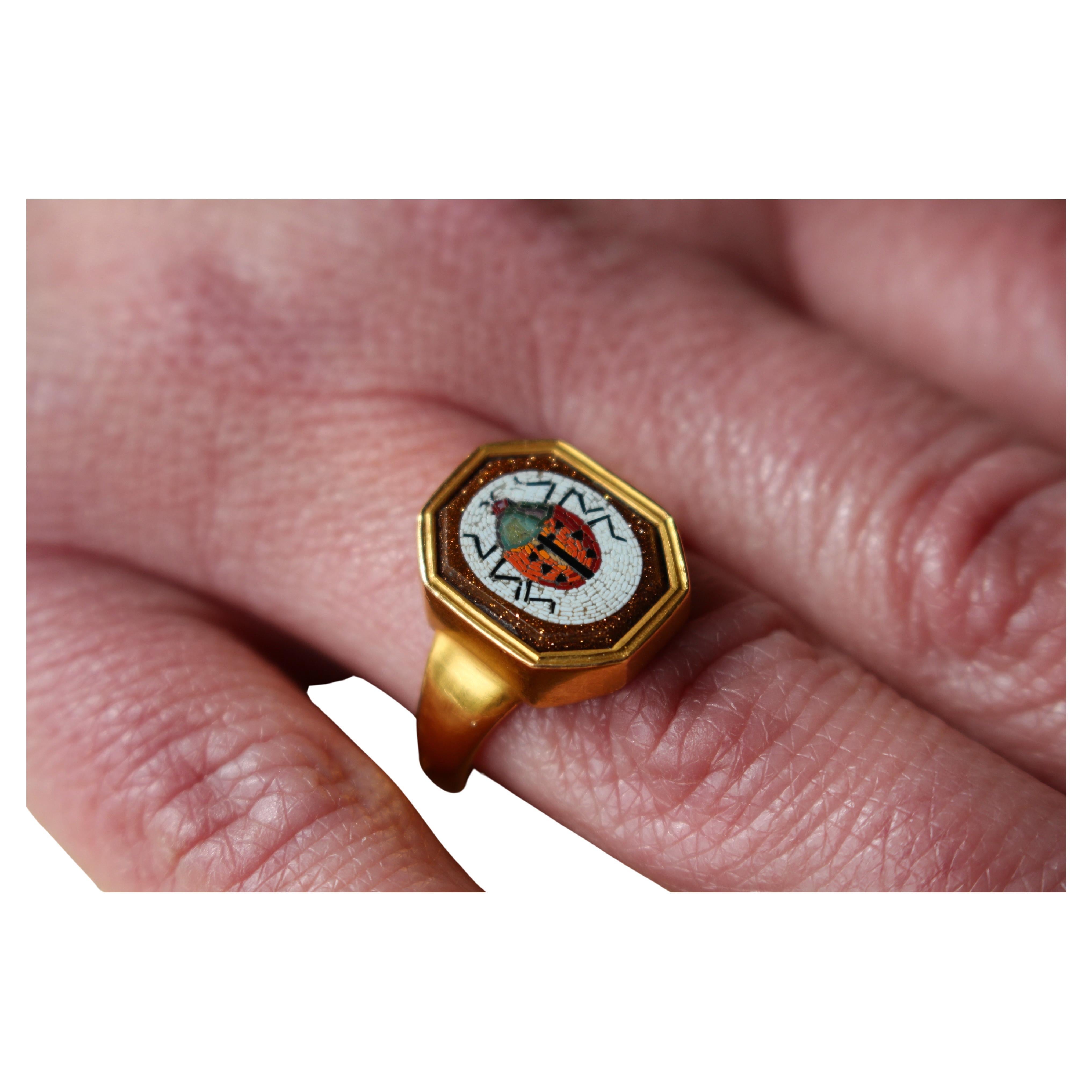Georgian Circa 1790 Italian Grand Tour Micro Mosaic Lady Bird 22 Carat Ring For Sale