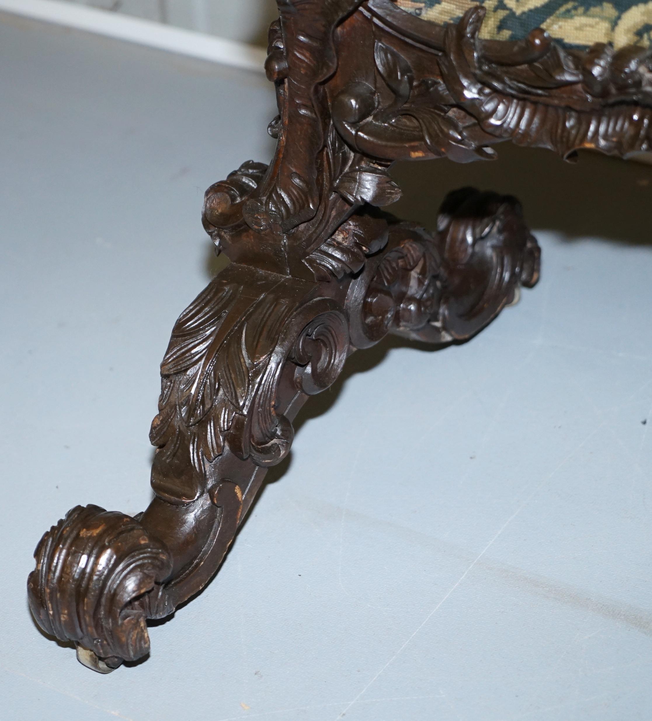Georgian circa 1800 Carved Wood Fireplace Screen Original Tapestry Cherubs Putti For Sale 5