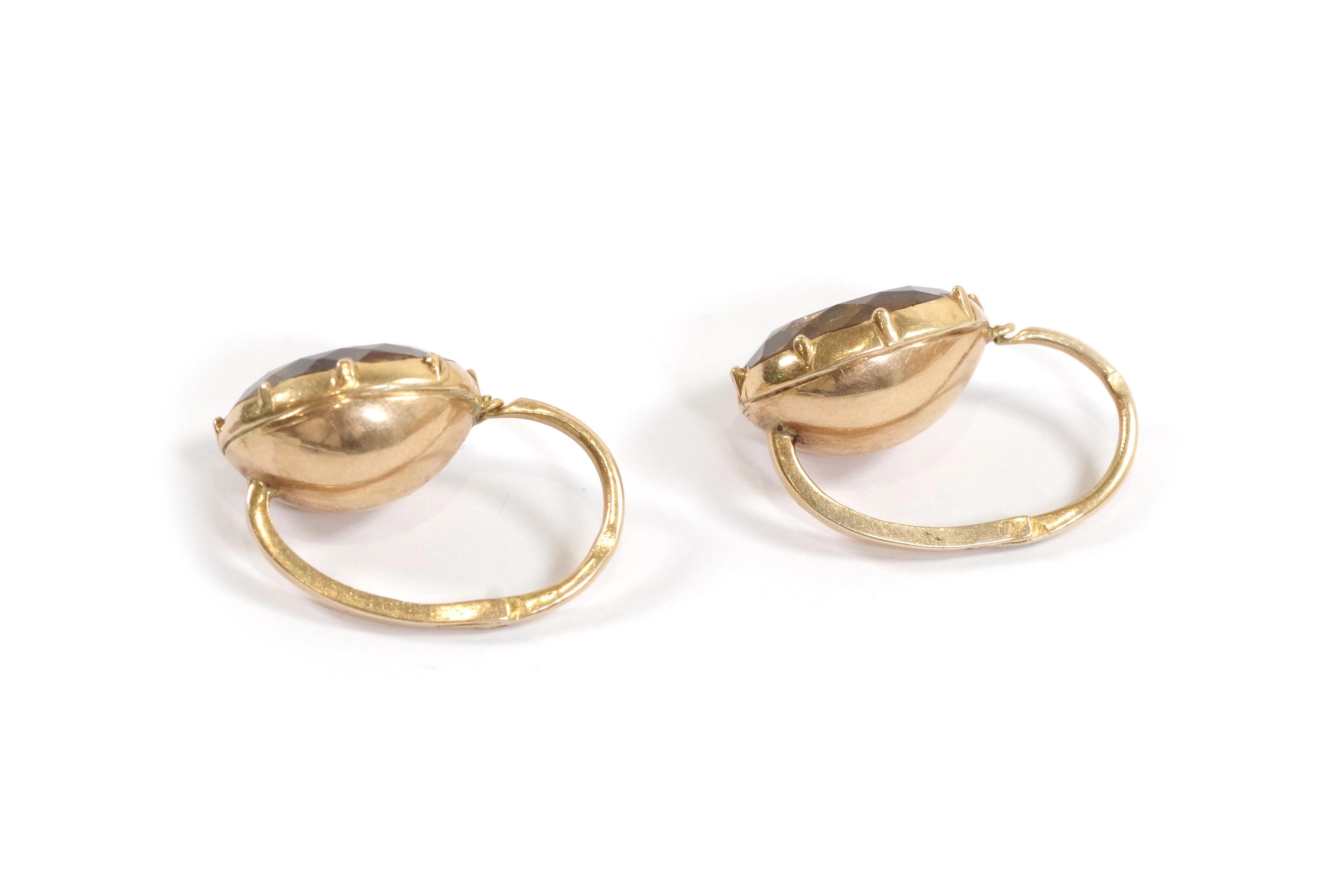Oval Cut Georgian citrine earrings in 18k and 14 karat, antique foiled earrings For Sale