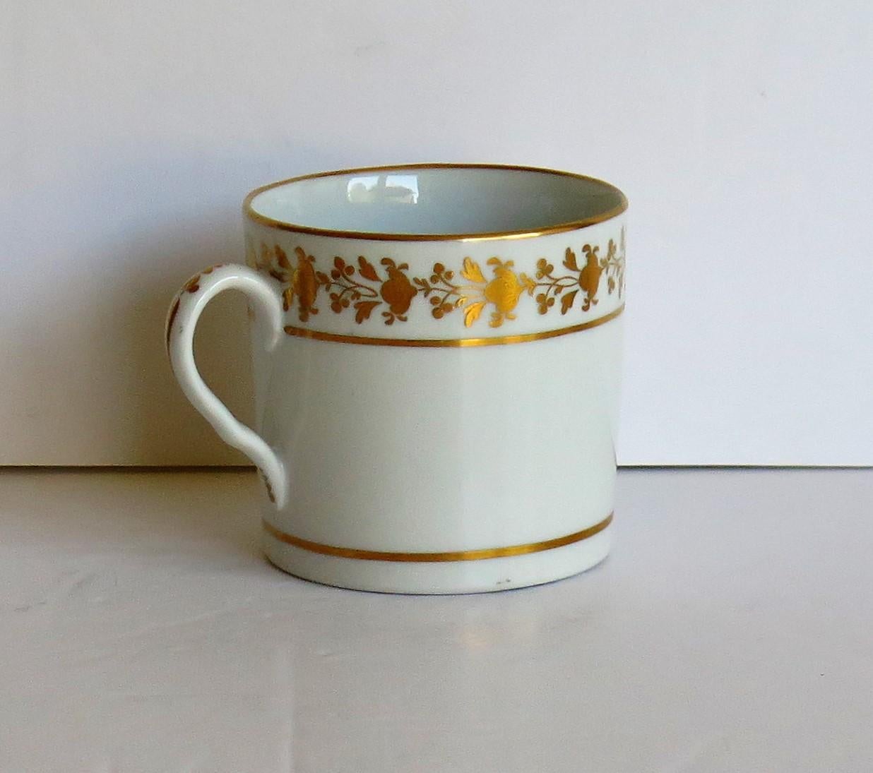 Hand-Painted Georgian Coalport Porcelain Coffee Can Hand Gilded Pattern, English circa 1807 For Sale