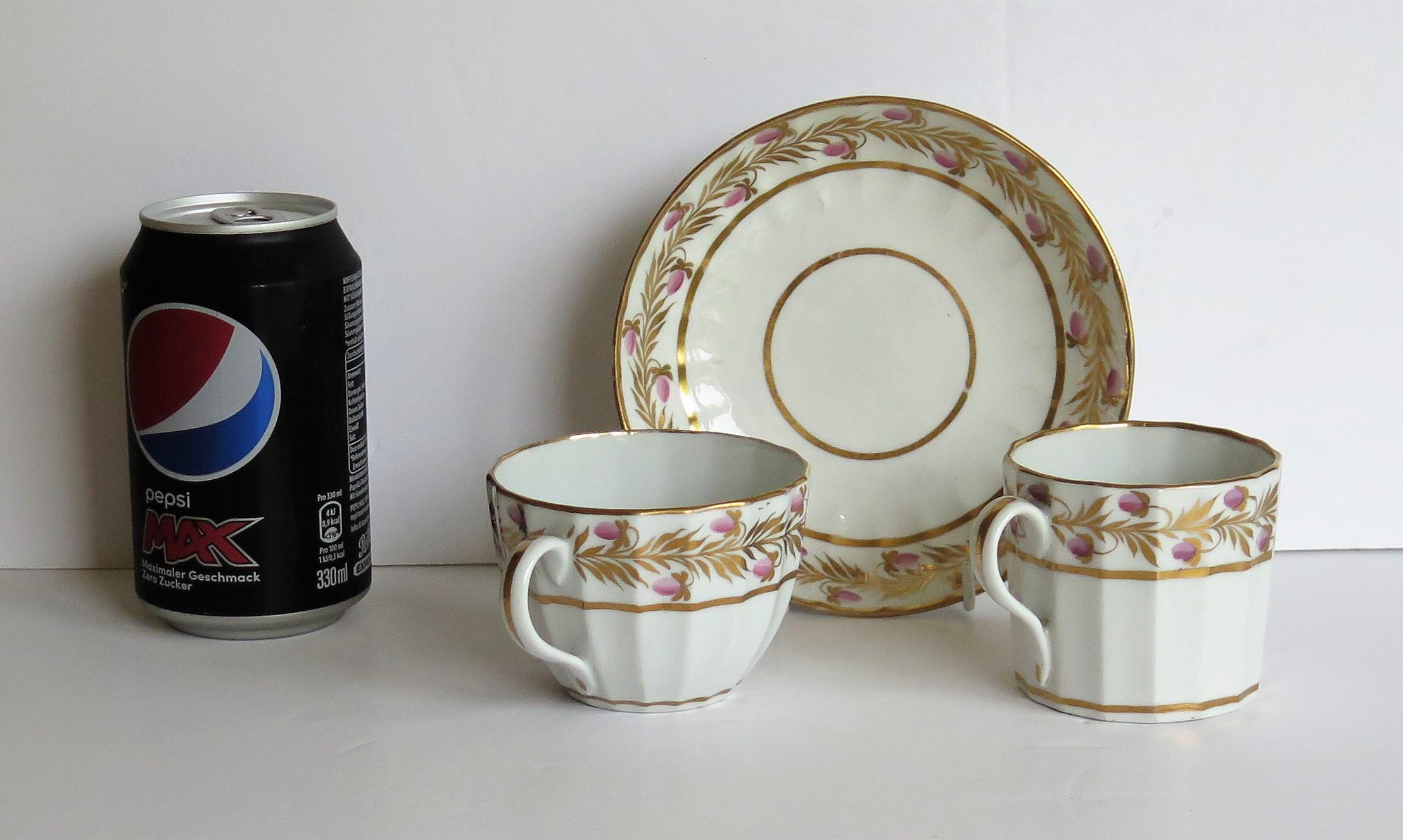 Georgian Coalport Porcelain Trio Hand Painted and Gilded, circa 1790-1800 For Sale 10