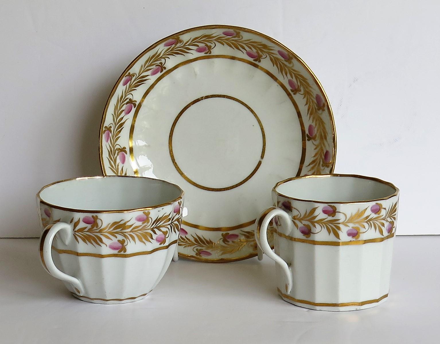 English Georgian Coalport Porcelain Trio Hand Painted and Gilded, circa 1790-1800 For Sale
