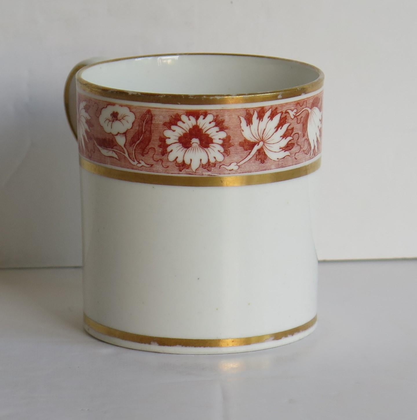 Porcelaine Canne à café Spode géorgienne en porcelaine à motif de feuilles florales dorées, vers 1810 en vente
