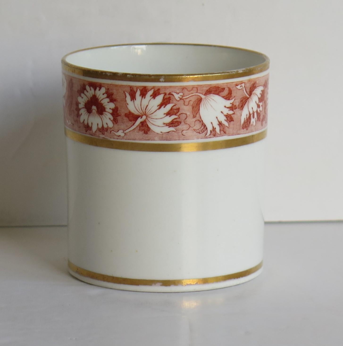 Canne à café Spode géorgienne en porcelaine à motif de feuilles florales dorées, vers 1810 en vente 1