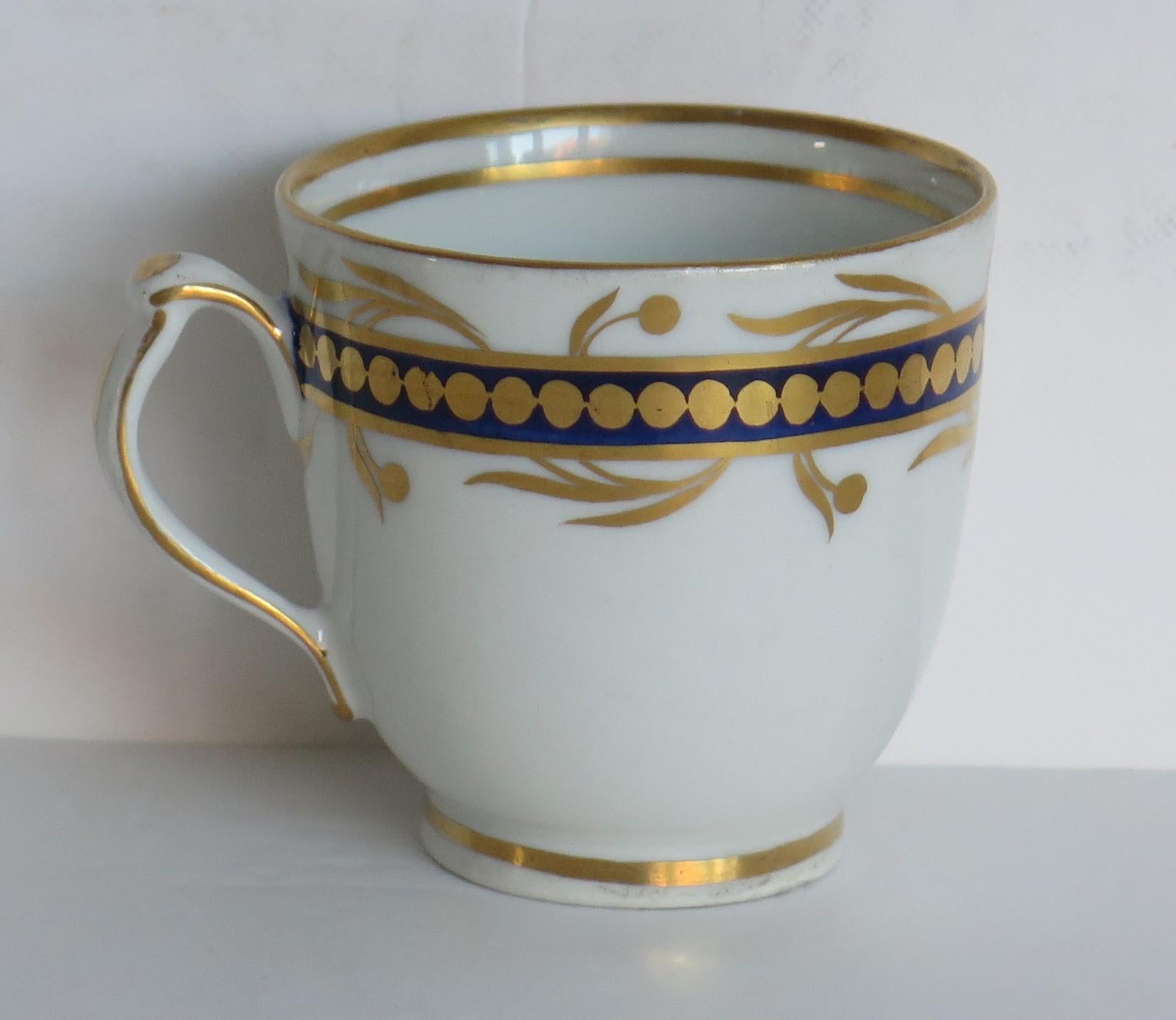 Hand-Painted Georgian Coffee Cup Porcelain Blue and Gilt Pattern, Staffordshire circa 1808 For Sale