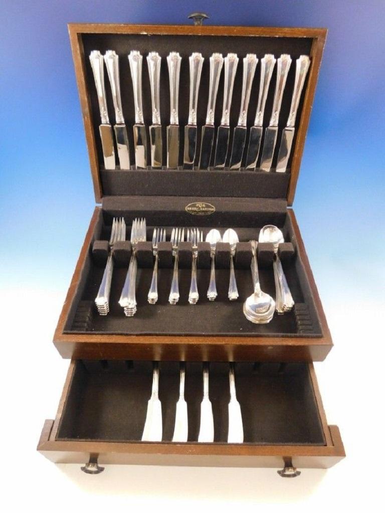 Dinner size Georgian Colonial by Wallace sterling silver flatware set - 72 Pieces. This set includes:

12 dinner size knives, 9 1/2