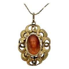 Collier pendentif femme néoclassique géorgien camée en or 18 carats