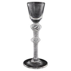 Vaso cordial georgiano con tallo retorcido opaco c1760