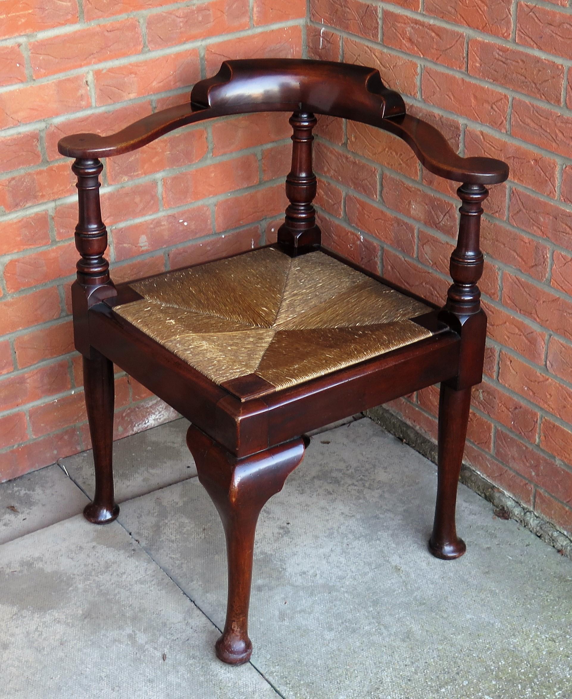 British Georgian Corner Chair or Armchair in walnut with Rush Seat, English circa 1780