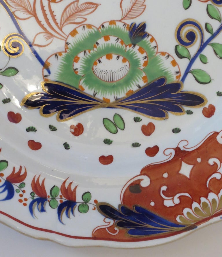 Hand-Painted Georgian Davenport Ironstone Dinner Plate in Rare Pattern 58, Circa 1815 For Sale