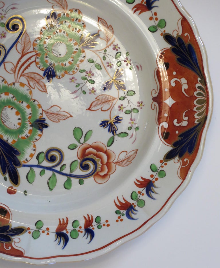 Georgian Davenport Ironstone Dinner Plate in Rare Pattern 58, Circa 1815 In Good Condition For Sale In Lincoln, Lincolnshire