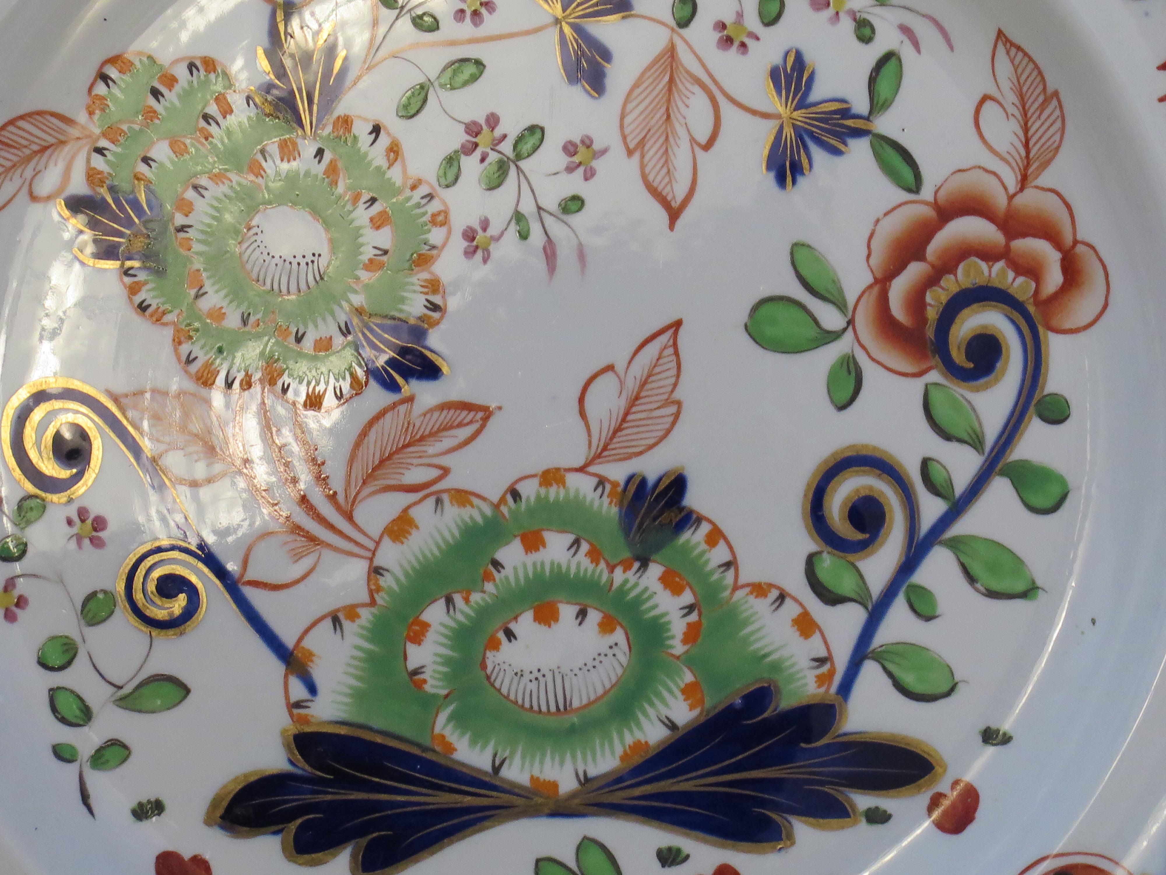 XIXe siècle Assiette de table géorgienne Davenport Ironstone à motif rare 58, vers 1815