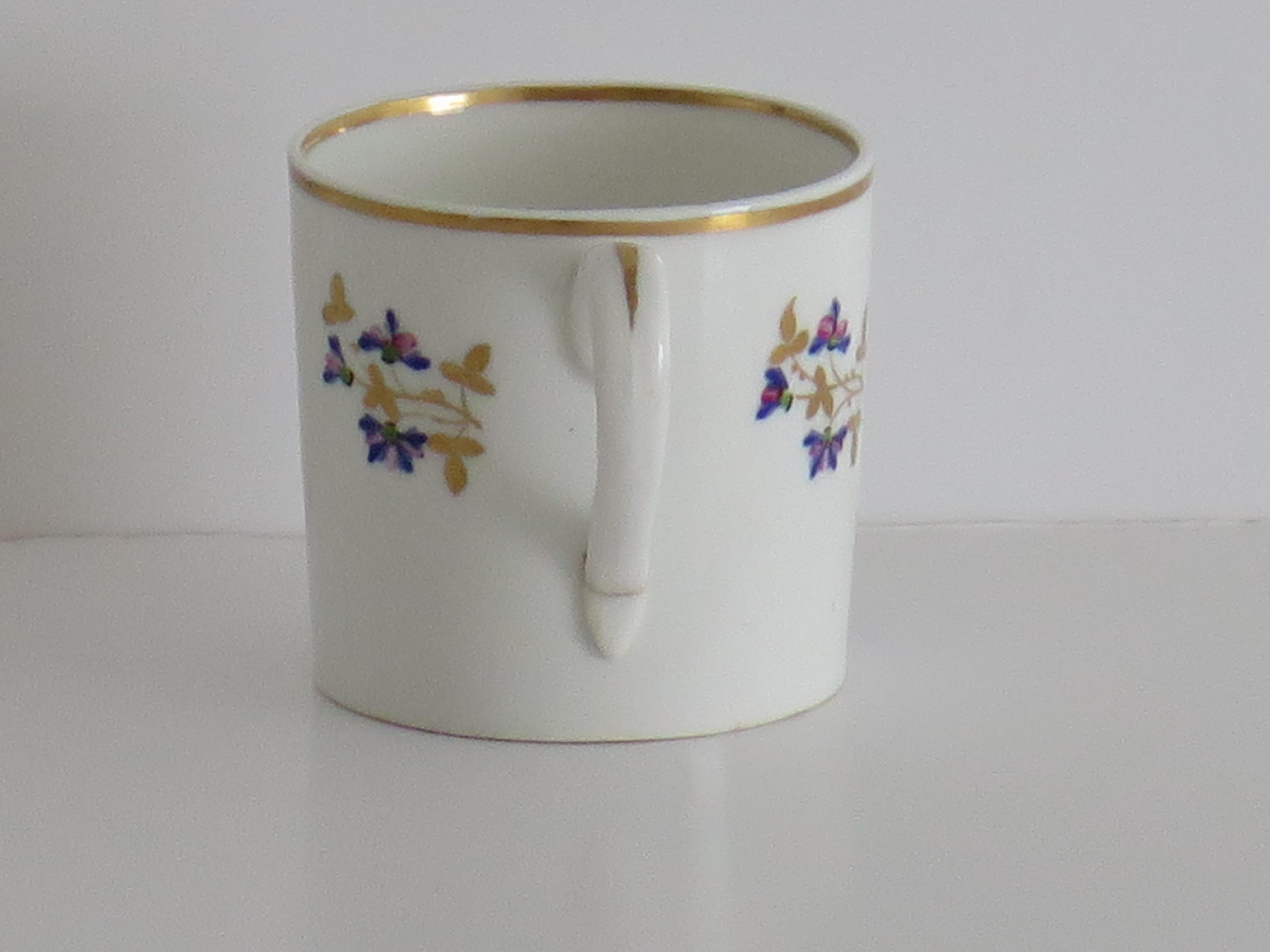 English Georgian Derby Coffee Can Chantilly Sprigs gilded Pattern 129, circa 1810 For Sale