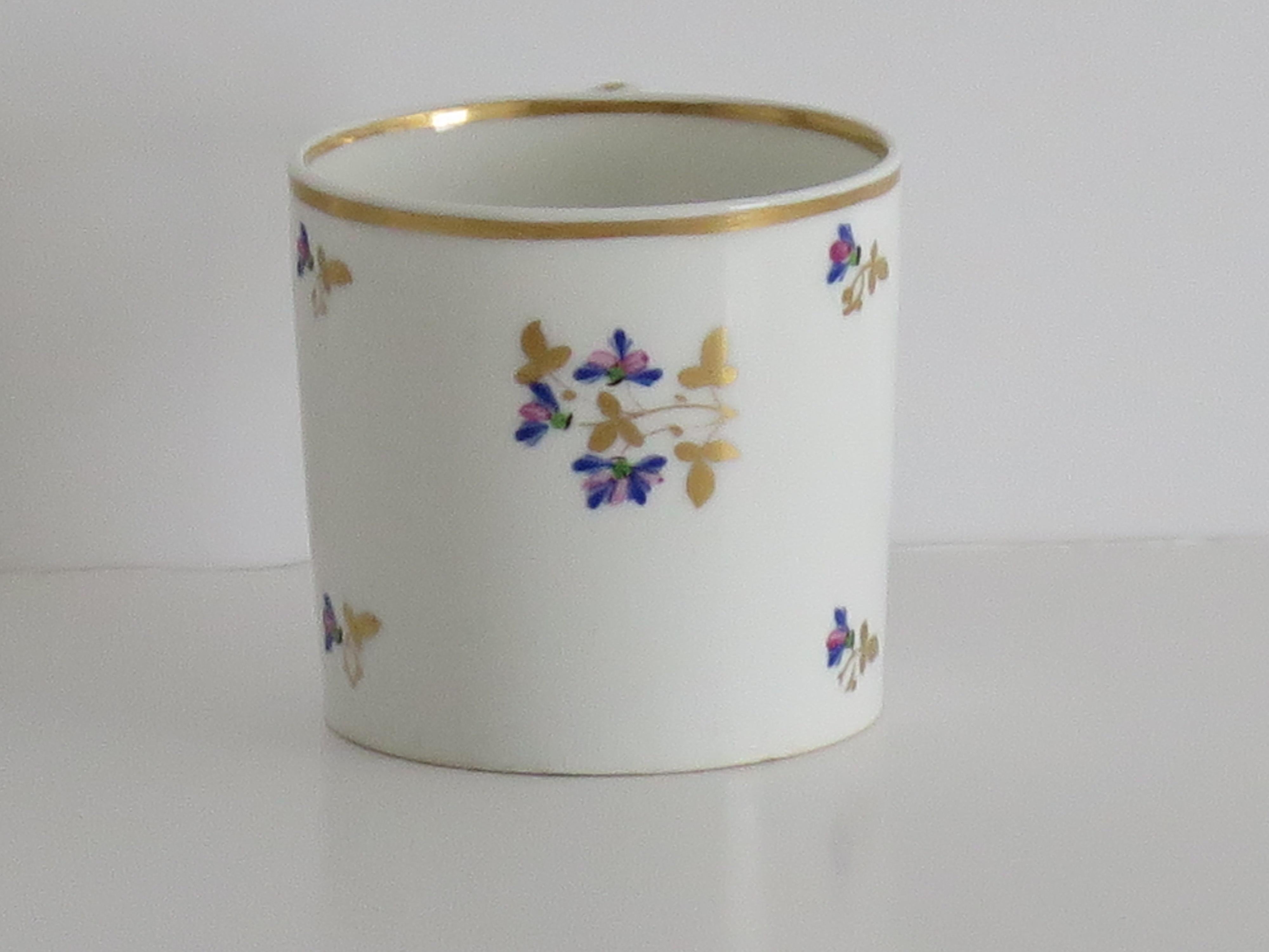 19th Century Georgian Derby Coffee Can Chantilly Sprigs gilded Pattern 129, circa 1810 For Sale
