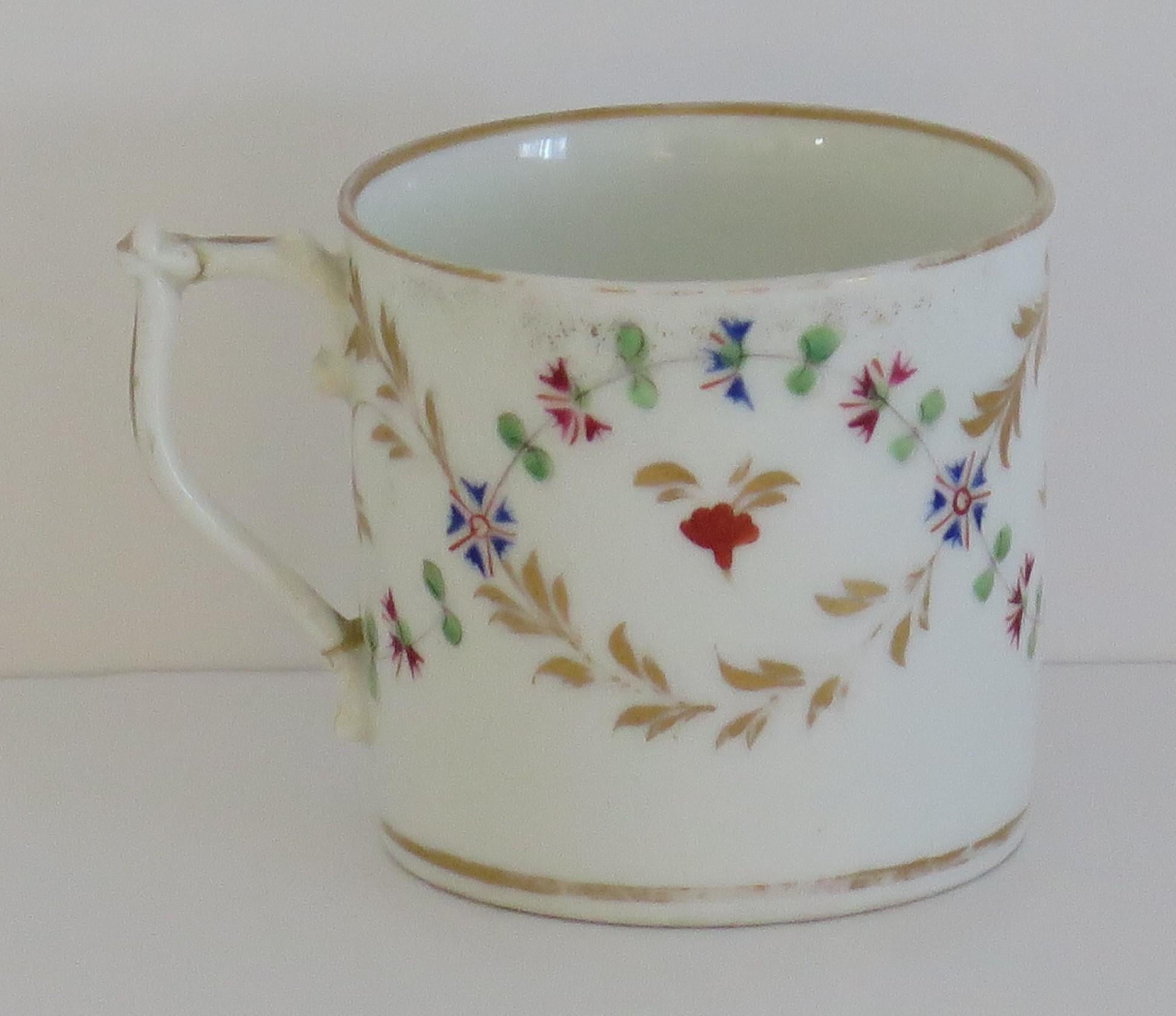 Lata de café Georgiana Derby Pintada a mano y totalmente marcada, ca. 1810 en Bueno estado para la venta en Lincoln, Lincolnshire