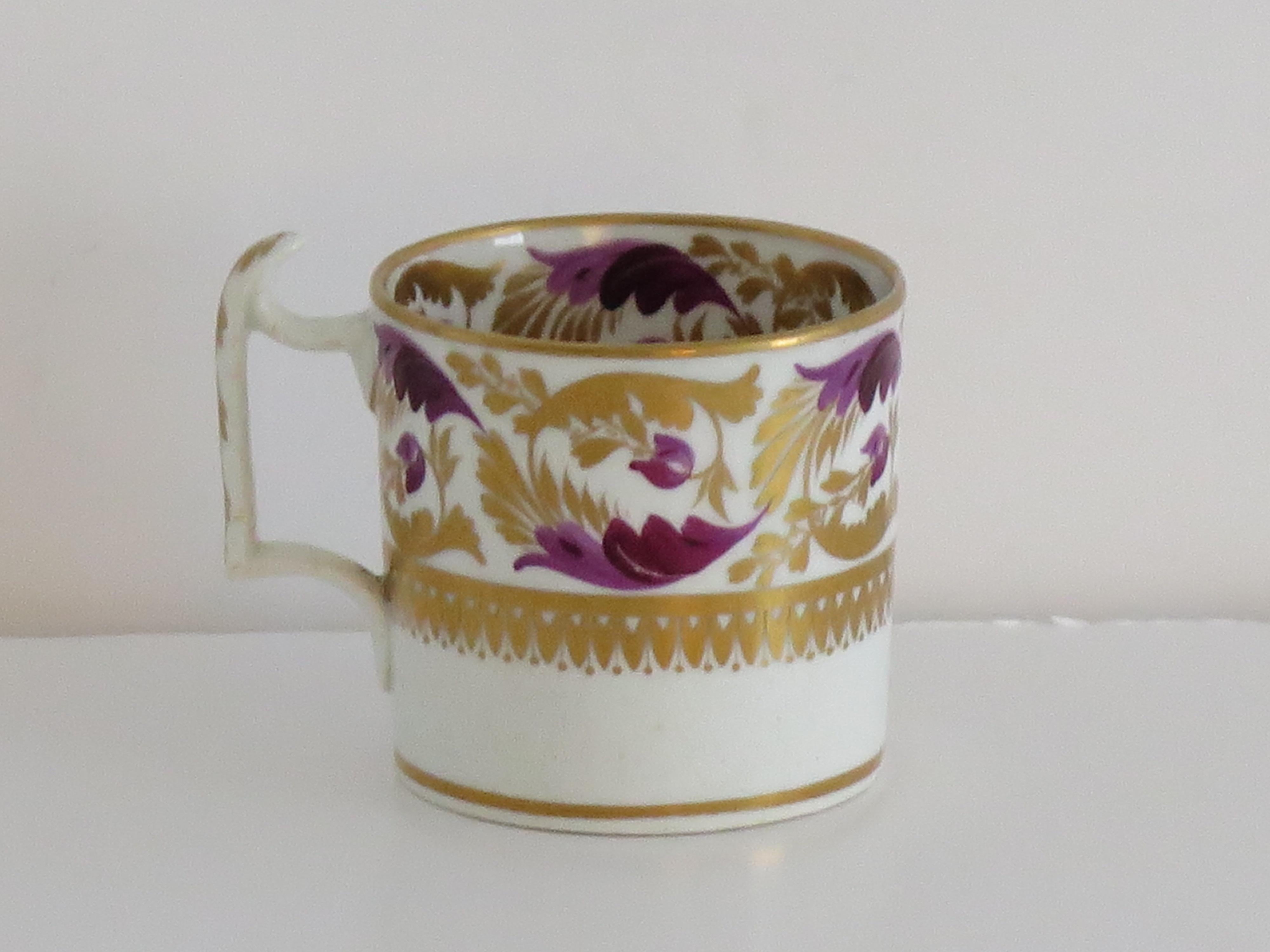 Georgian Derby Coffee Can in hand painted pattern 165,  circa 1815 In Good Condition For Sale In Lincoln, Lincolnshire