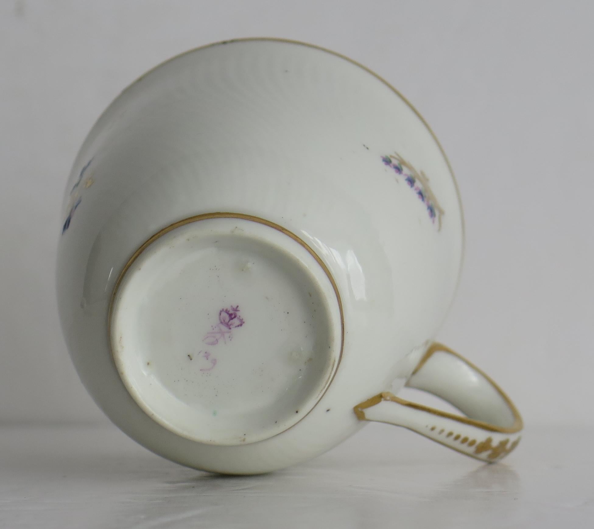 Georgian Derby Porcelain Coffee Cup Pattern 129 Puce Crown Mark, circa 1785 3