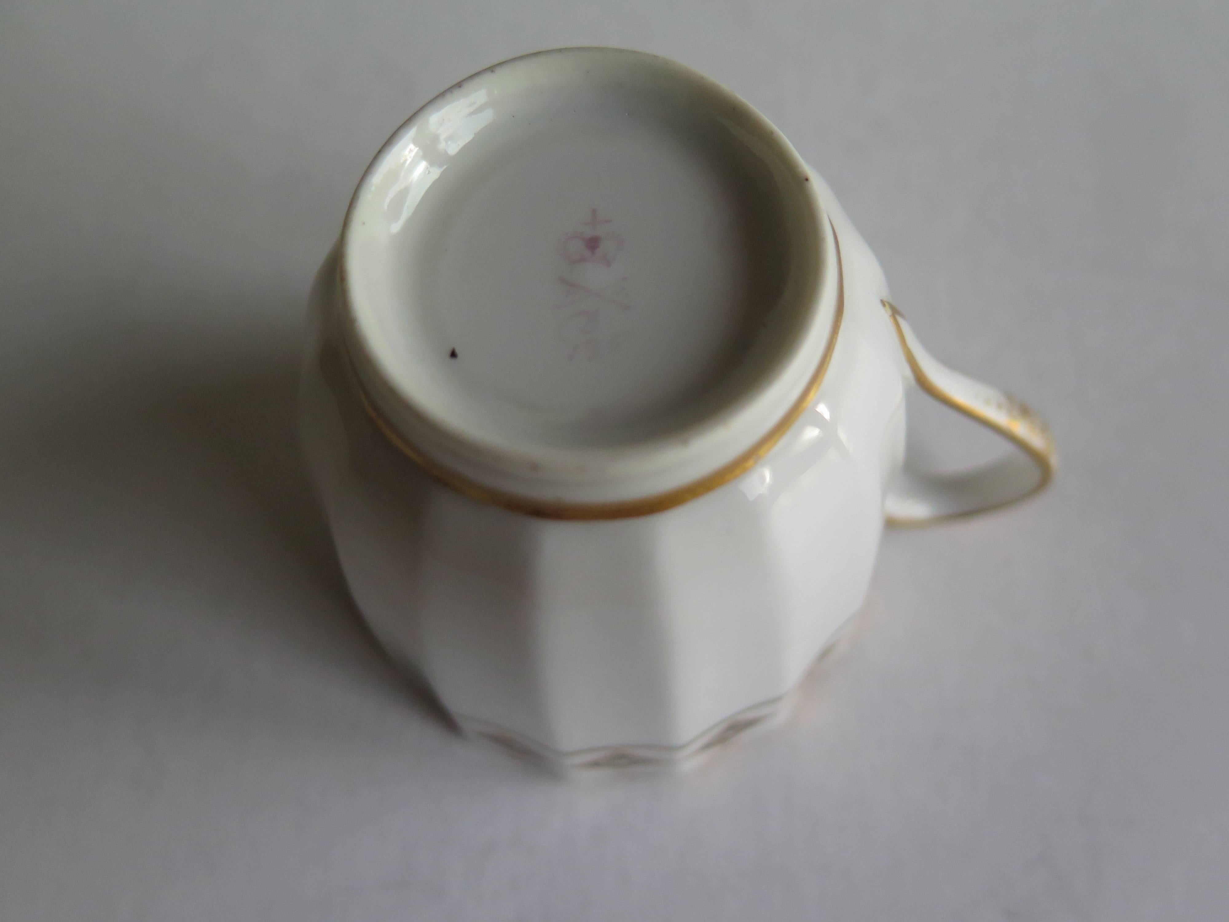 Georgian Derby Porcelain Coffee Cup Pattern 135 Puce Crown Mark, circa 1790 1