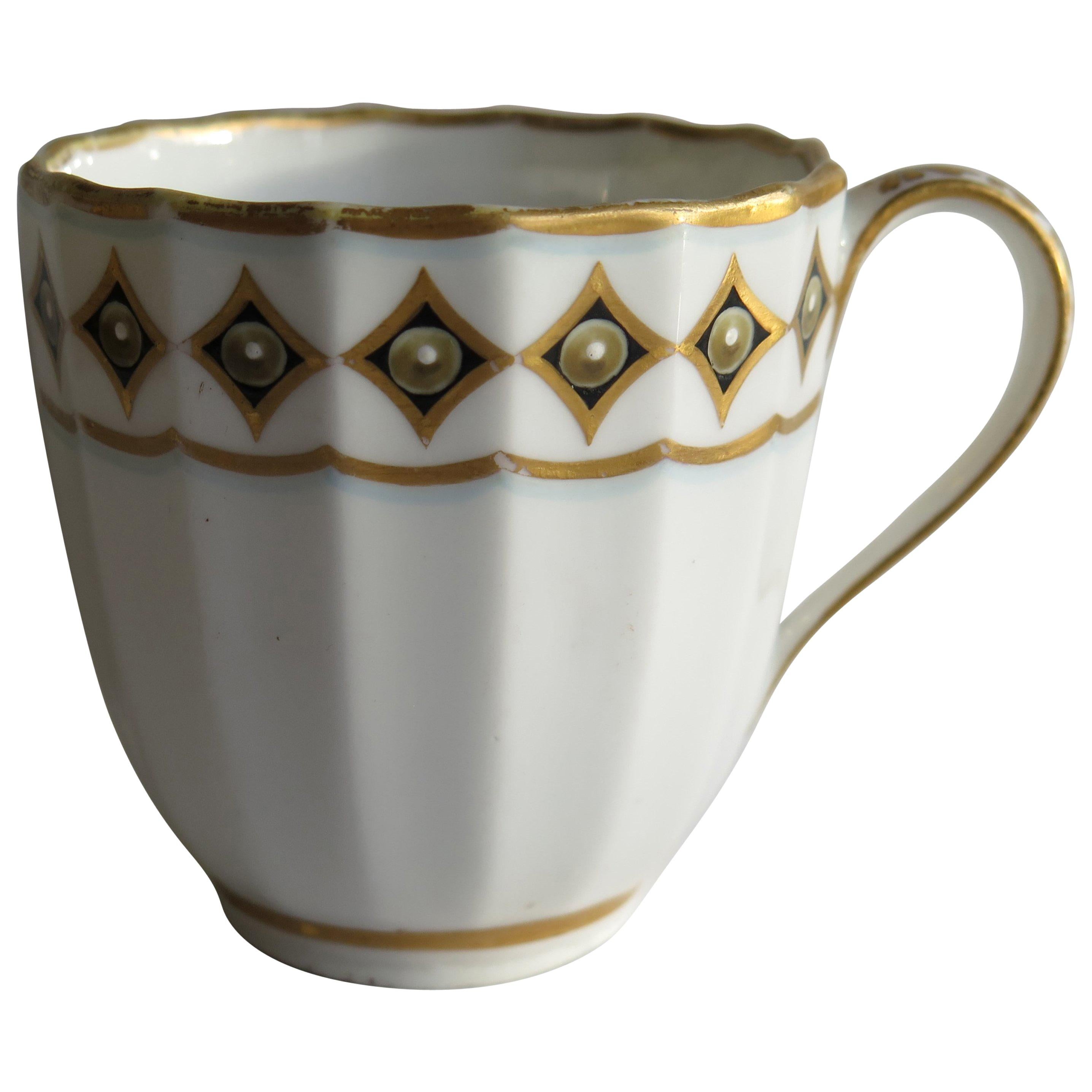Georgian Derby Porcelain Coffee Cup Pattern 135 Puce Crown Mark, circa 1790