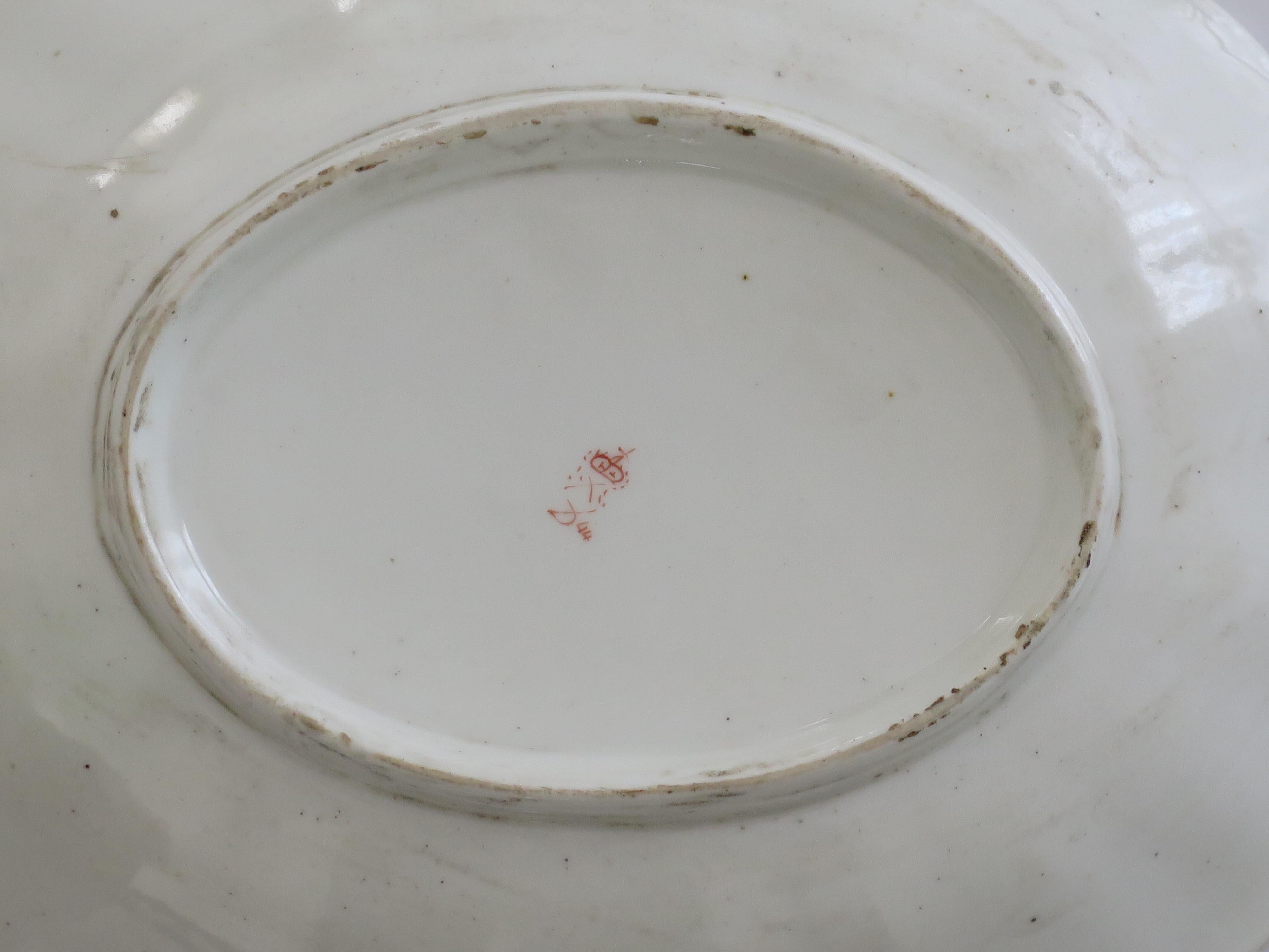Plato o fuente de porcelana Georgiana Derby con motivo de perdiz pintado a mano, ca 1815 en venta 5