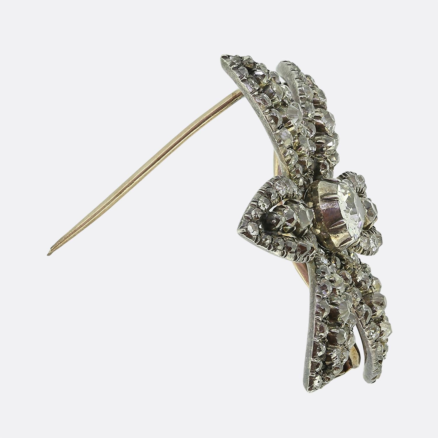 Georgian Diamond Cluster Flower Brooch In Good Condition For Sale In London, GB