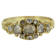 Anillo georgiano con racimo de diamantes