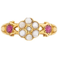 Georgischer Ring mit Diamanten:: Perlen und Rubinen:: um 1801