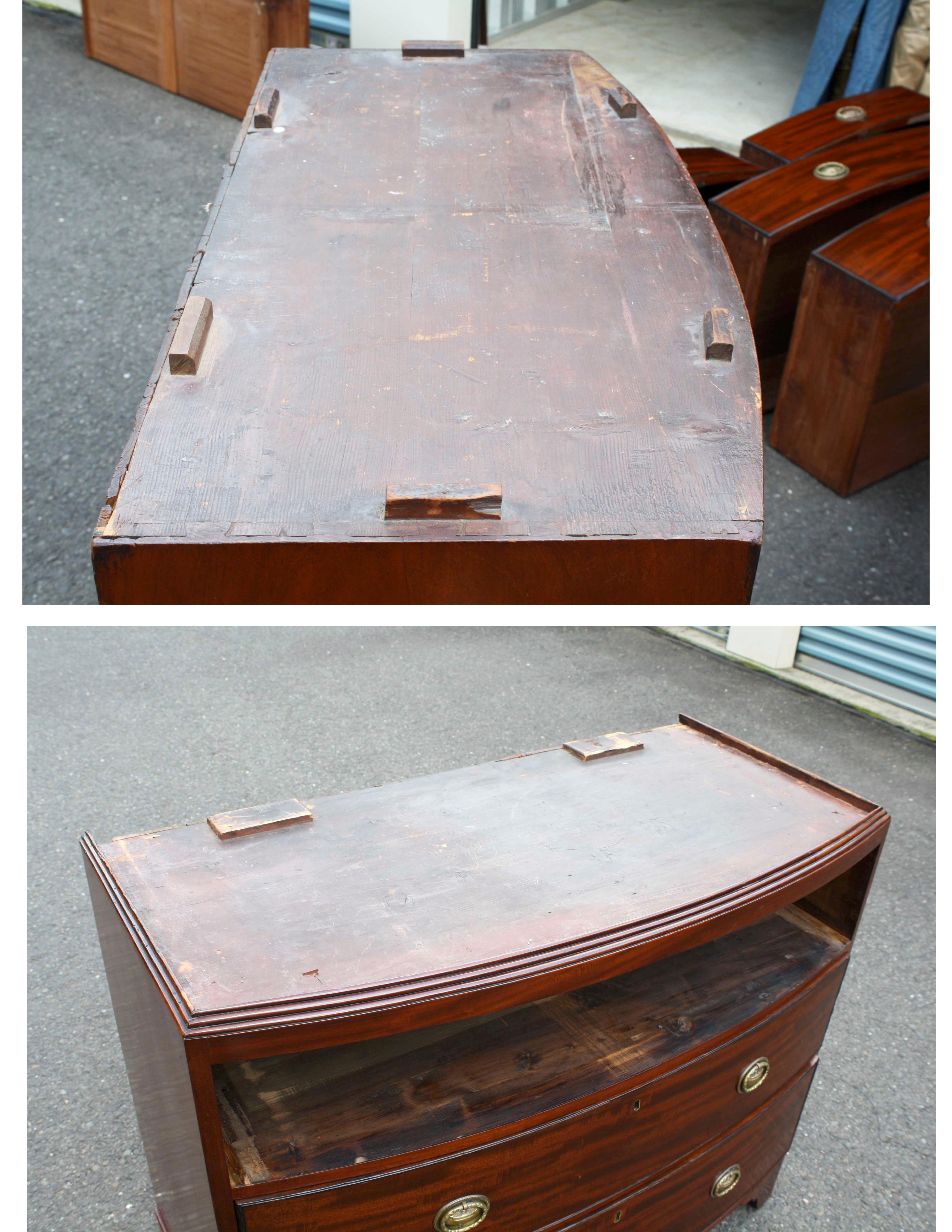 Georgian Domed Pediment Bowfront Chest on Chest For Sale 4