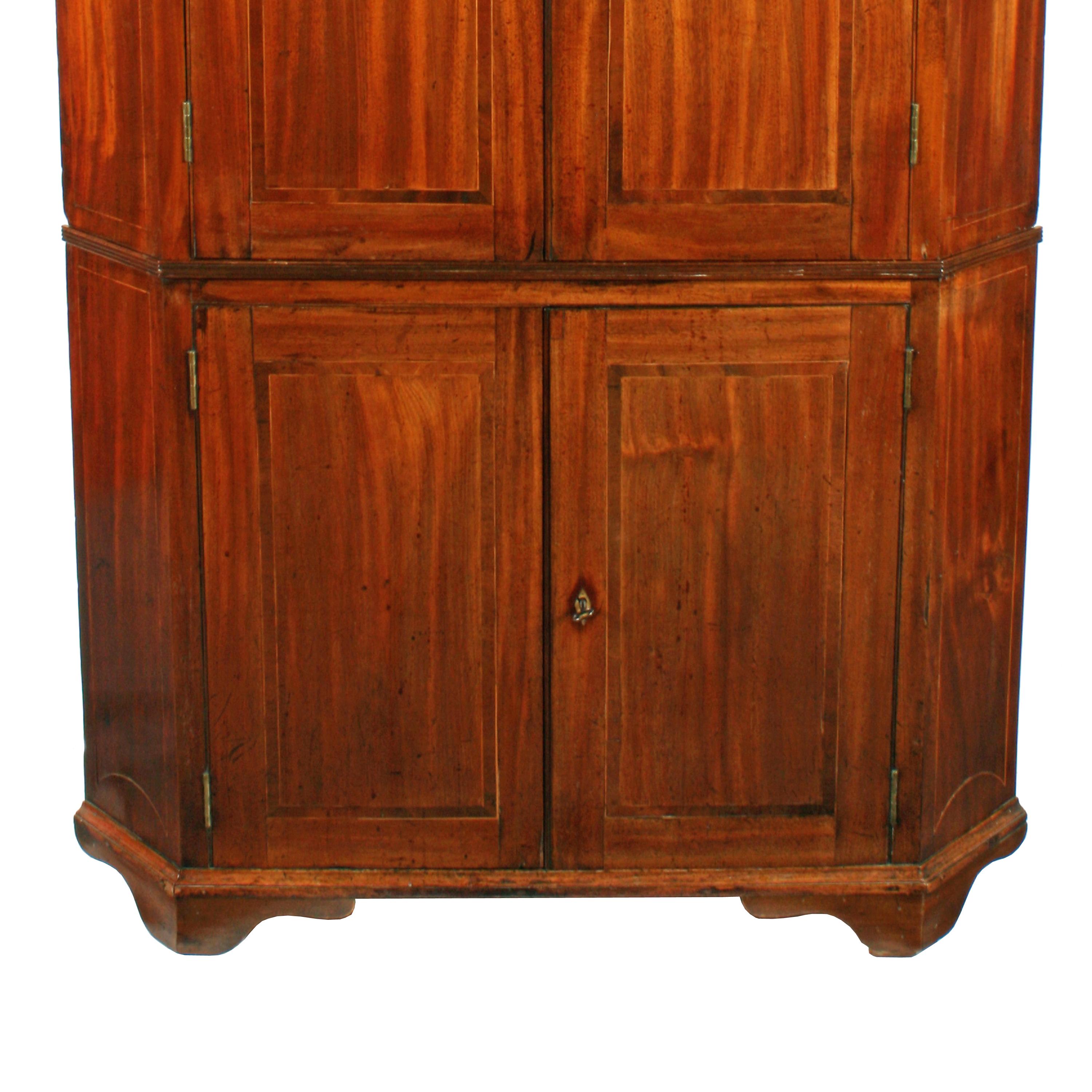 English 18th Century Georgian Inlaid Mahogany Double Corner Cupboard For Sale