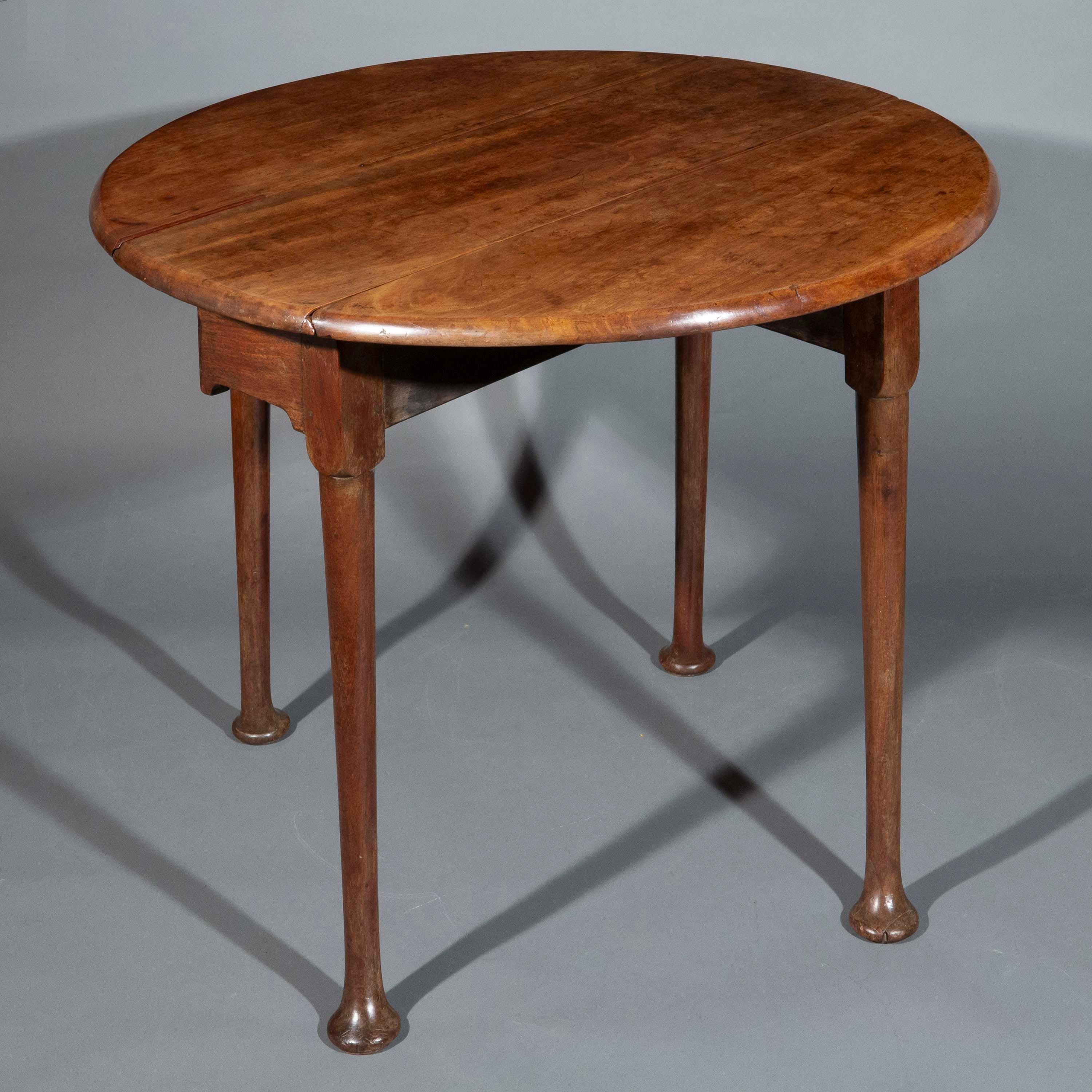 18th Century Georgian Drop-Leaf Table For Sale