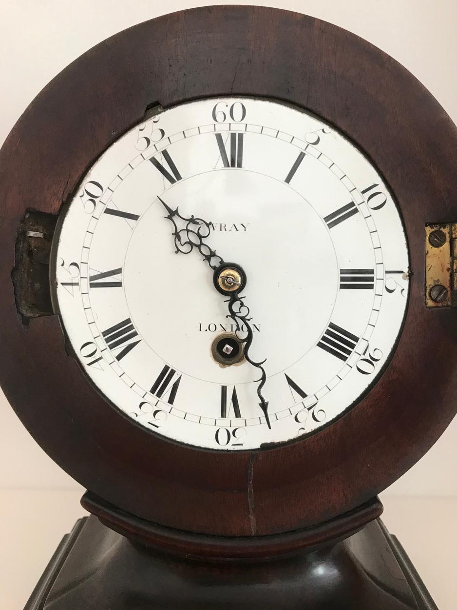 Georgianische Trommelkopf-Uhr mit Verge Escapement, signiert Wray, London, 18. Jahrhundert (Lackiert) im Angebot