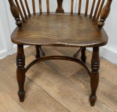 Georgian Elm and Ash Wheel Back Windsor Carver Chair