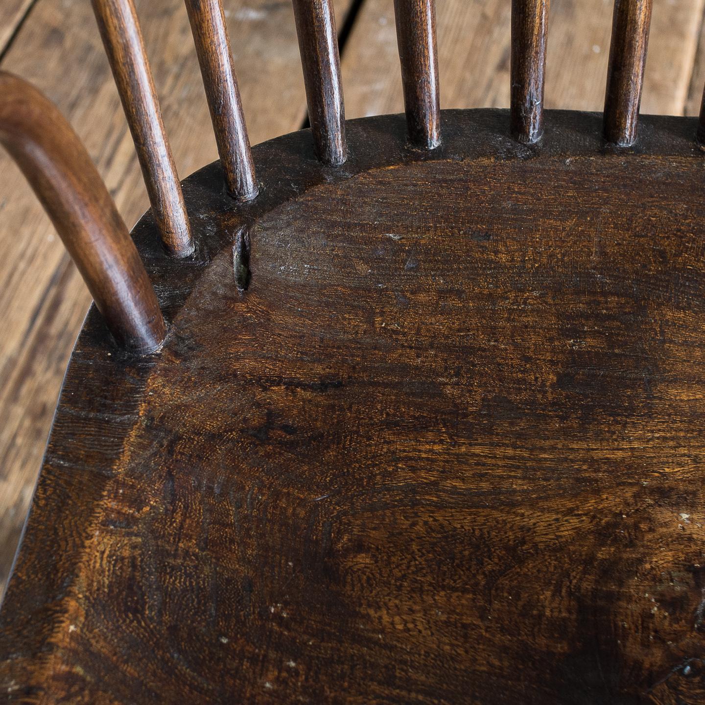 Georgian Elm Windsor Chair In Good Condition In London, GB