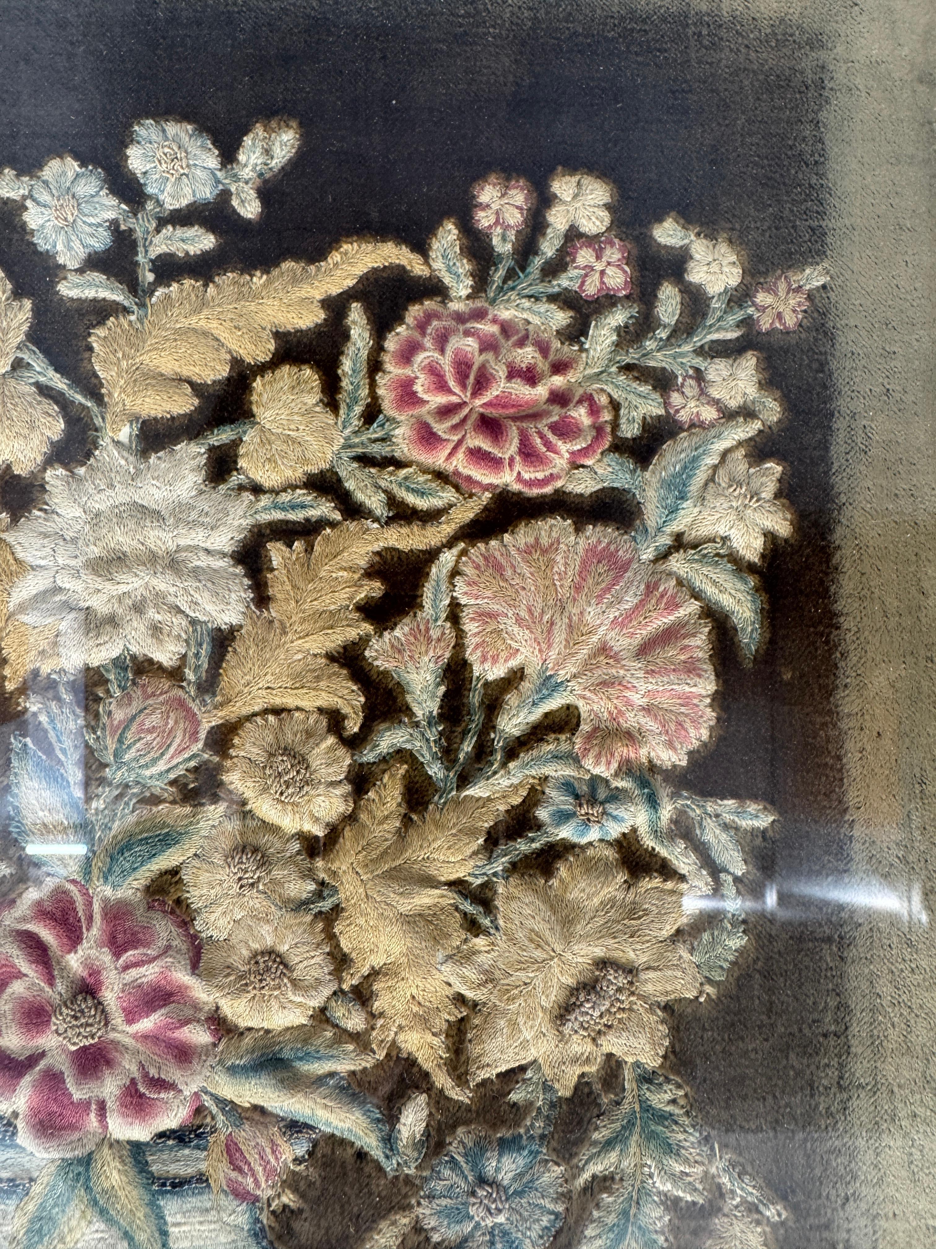 Gesticktes georgisches Paneel, um 1780 (18. Jahrhundert) im Angebot