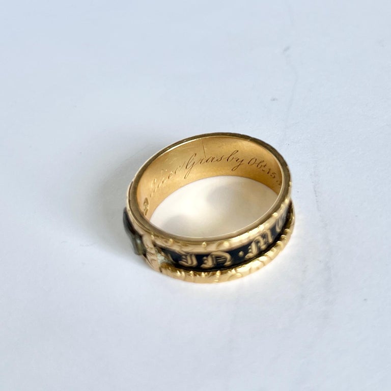 Georgian Enamel and 18 Carat Gold Mourning Band In Good Condition For Sale In Chipping Campden, GB