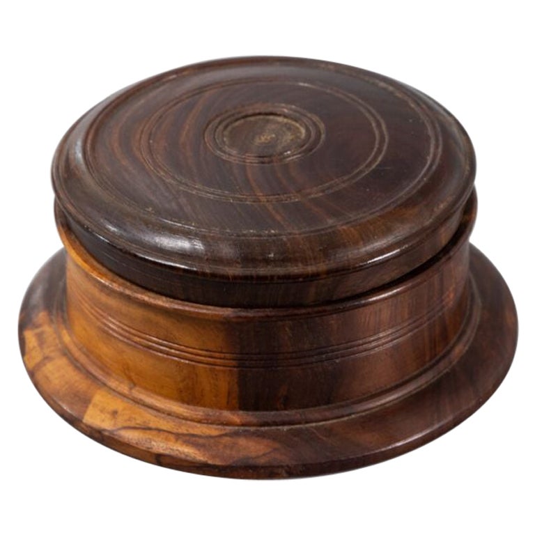 Georgian English Lignum Vitae Lidded Turned Treen Round Box, circa 1780
