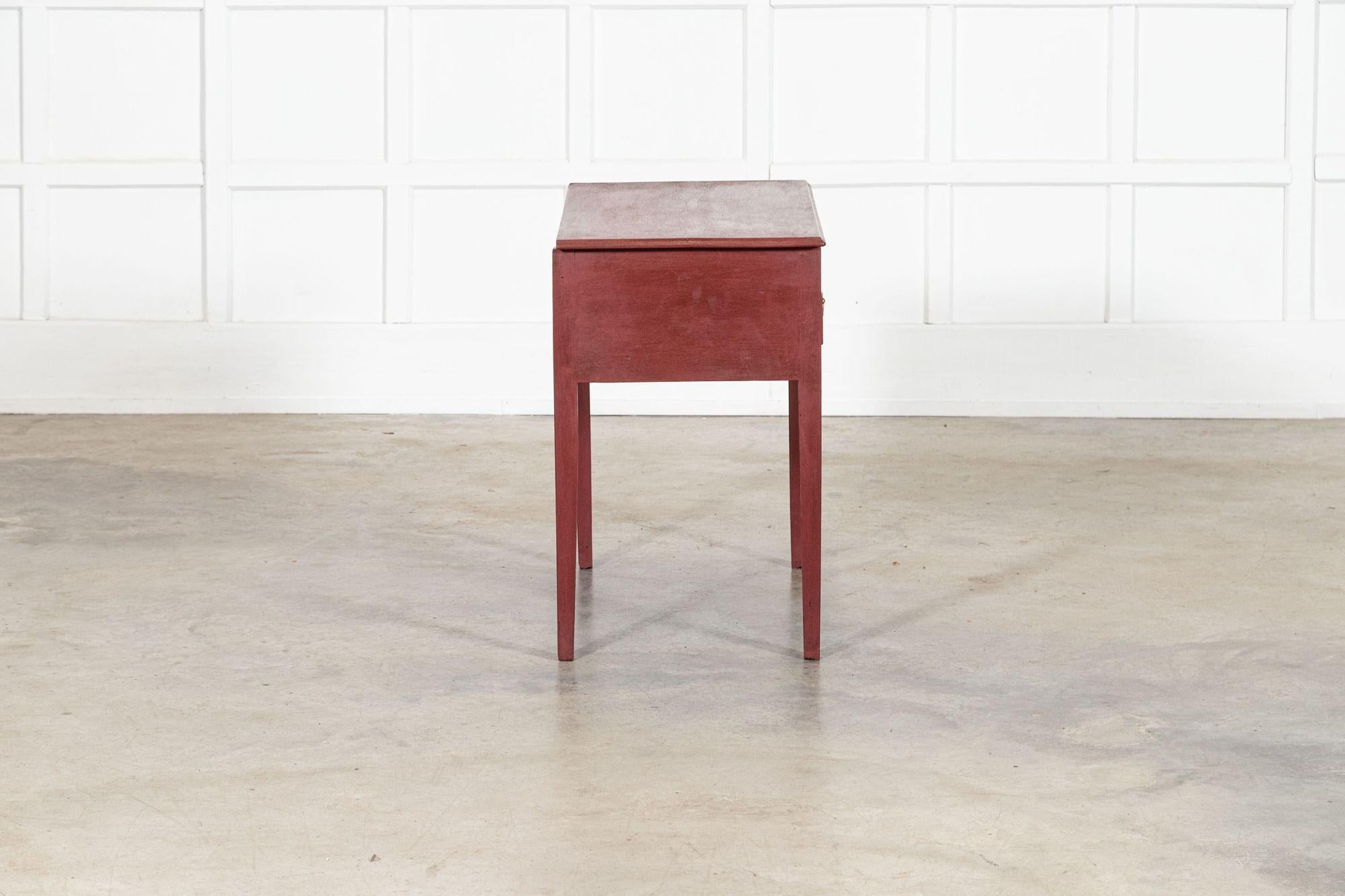 Table d'appoint géorgienne en chêne peint anglais en vente 8