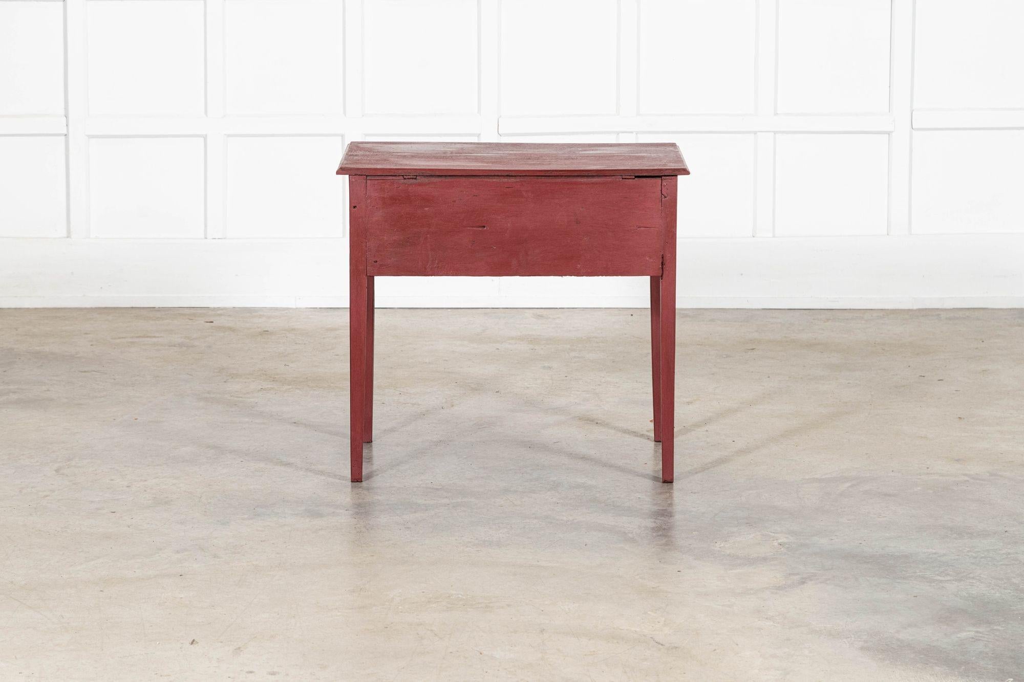 Table d'appoint géorgienne en chêne peint anglais en vente 9