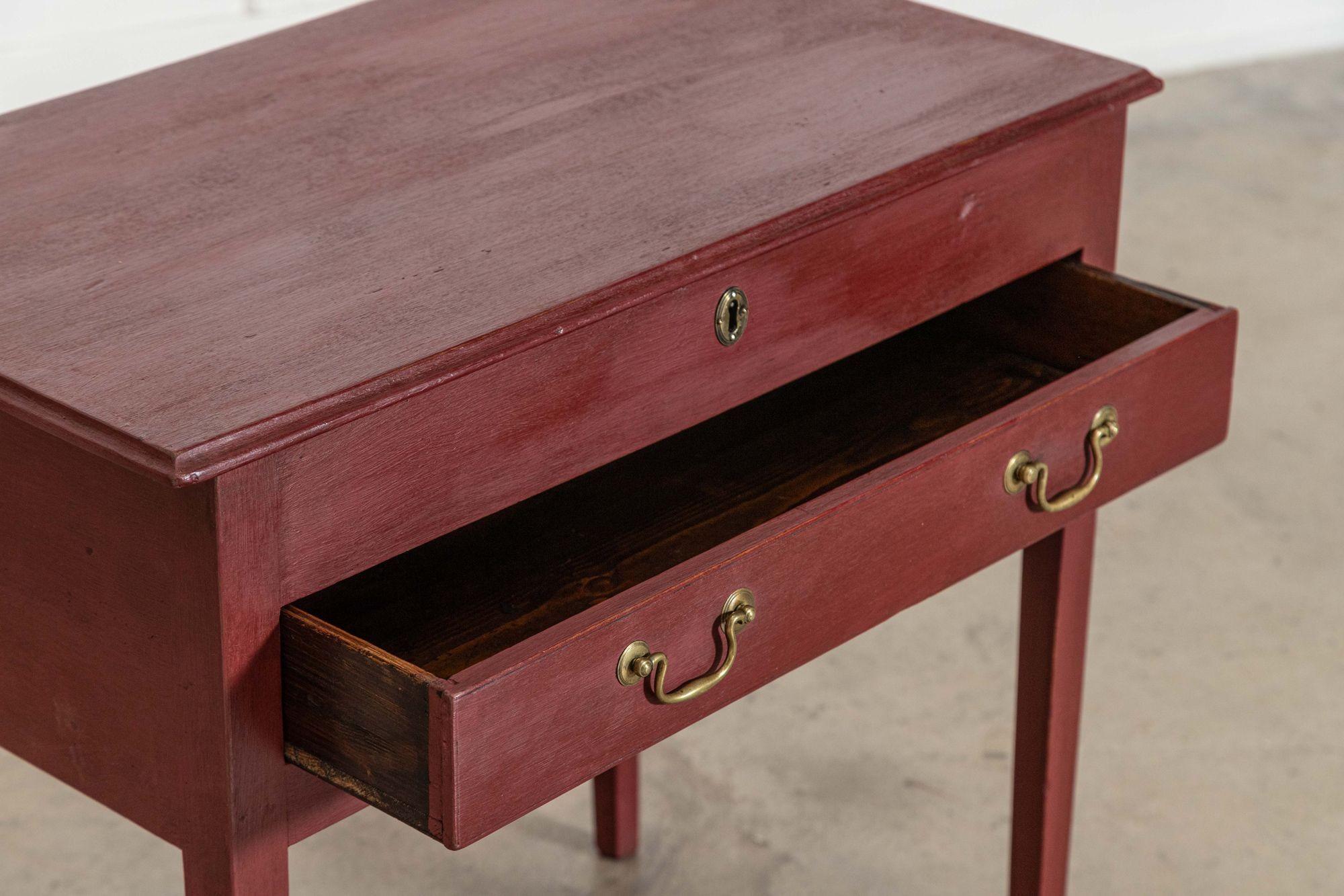 Table d'appoint géorgienne en chêne peint anglais en vente 4