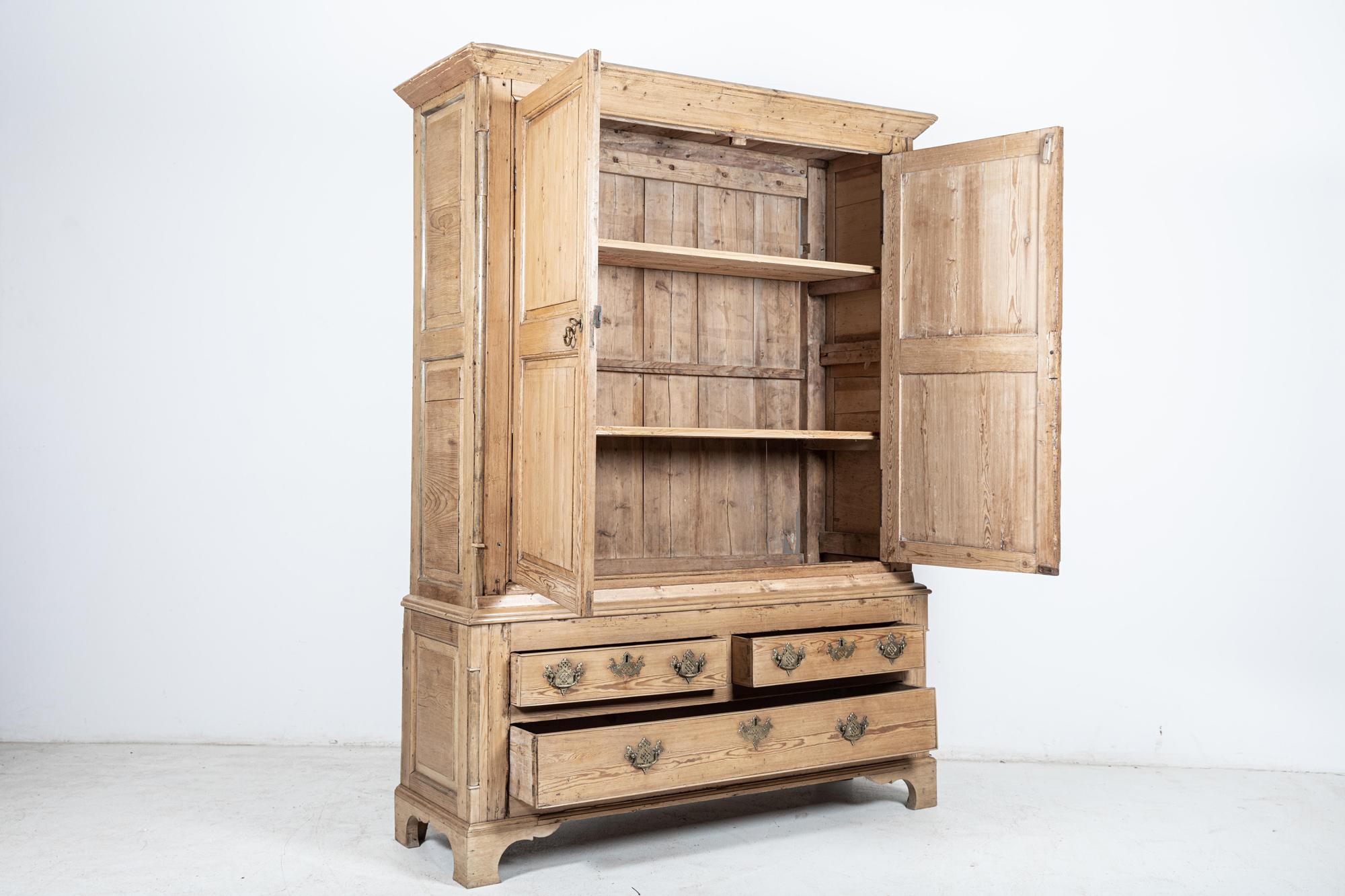 Late 18th Century Georgian English Pine Housekeepers Cupboard For Sale